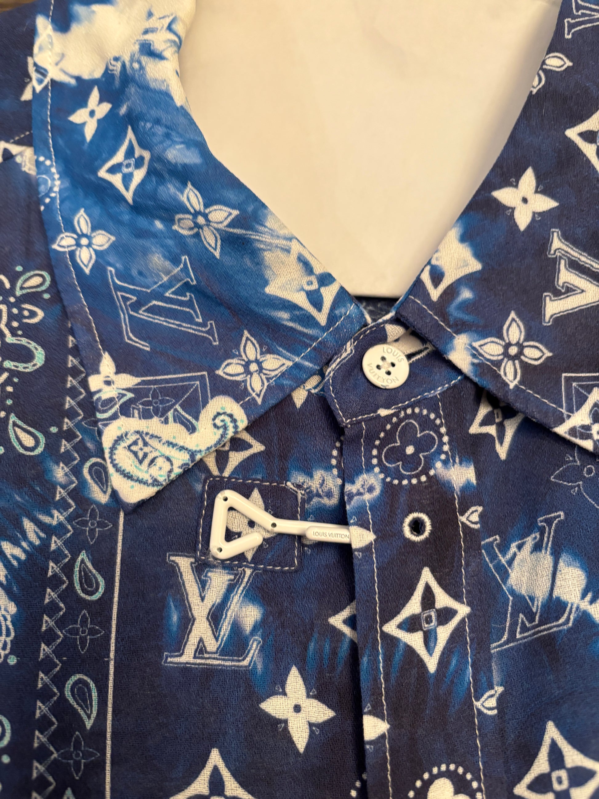 LV Monogram Bandana Hook Detail Long-Sleeved Shirt - Size L