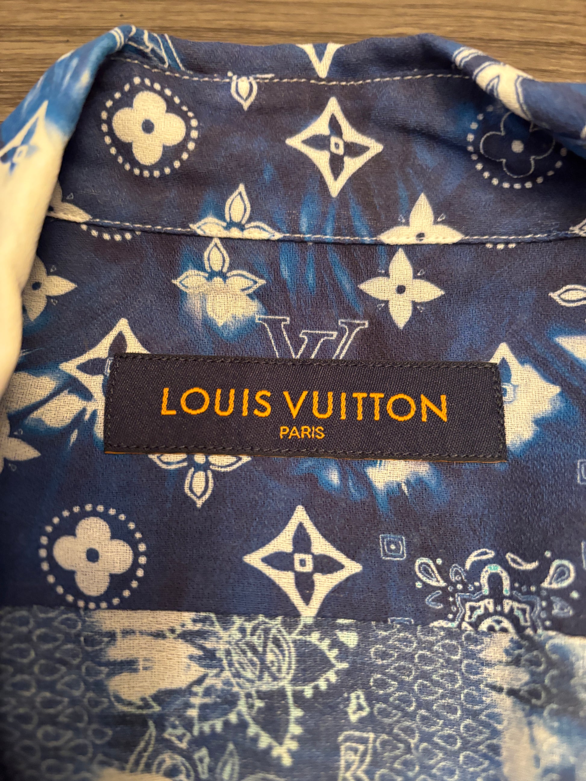 LV Monogram Bandana Hook Detail Long-Sleeved Shirt - Size L
