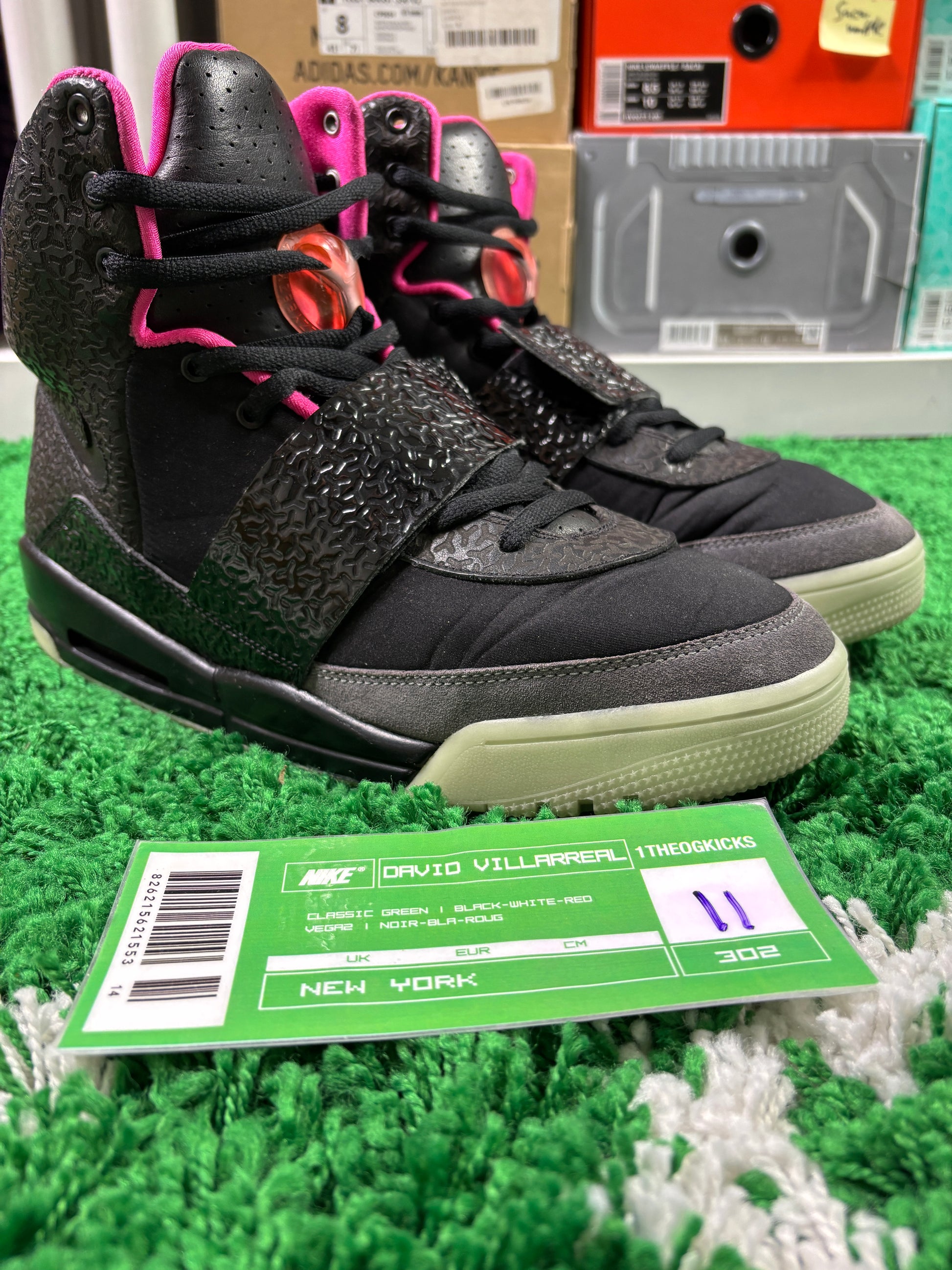 Nike Yeezy 1 Blinks * restored * - Size 11