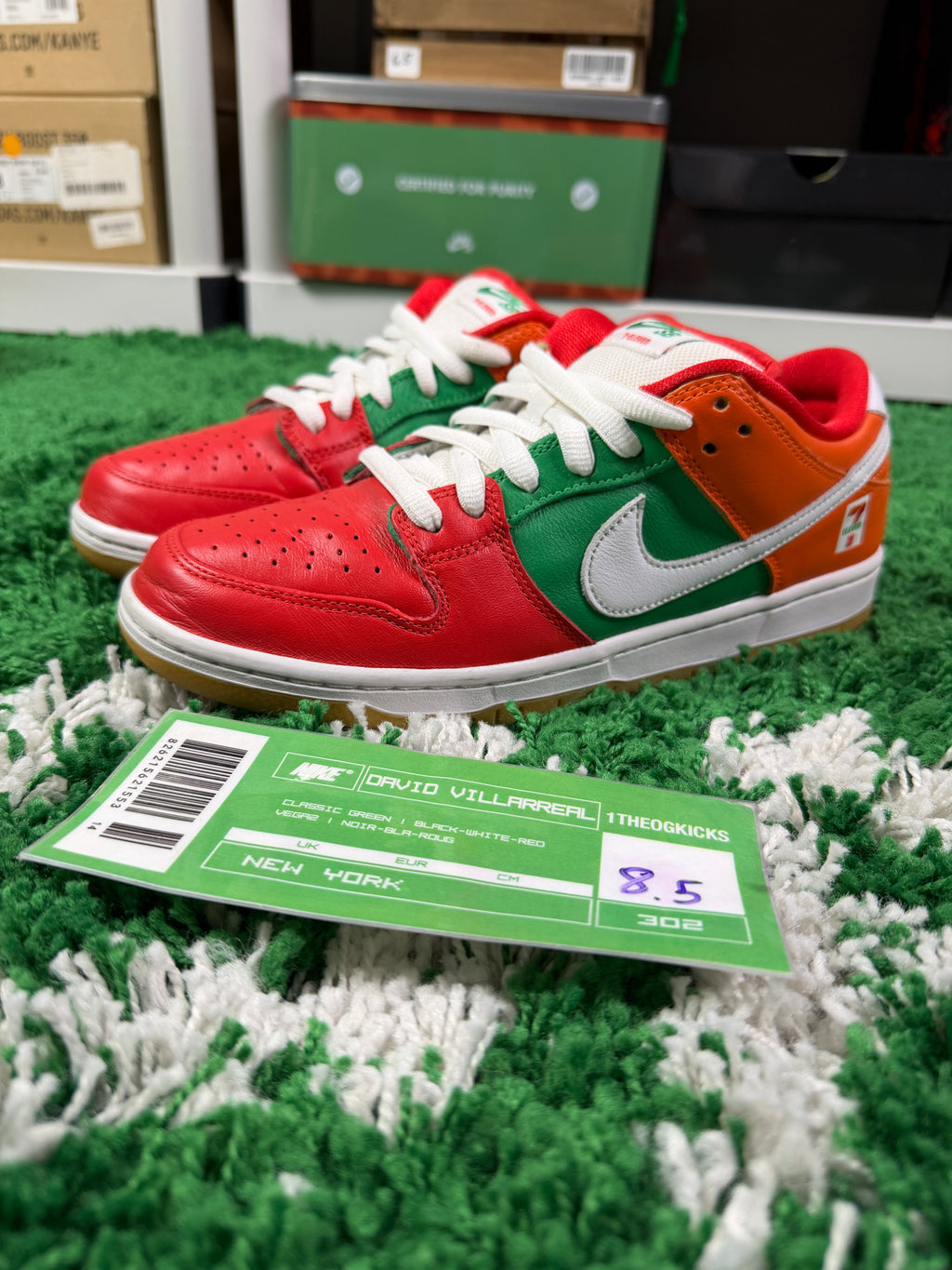 Nike Sb 7/11 - Size 8.5