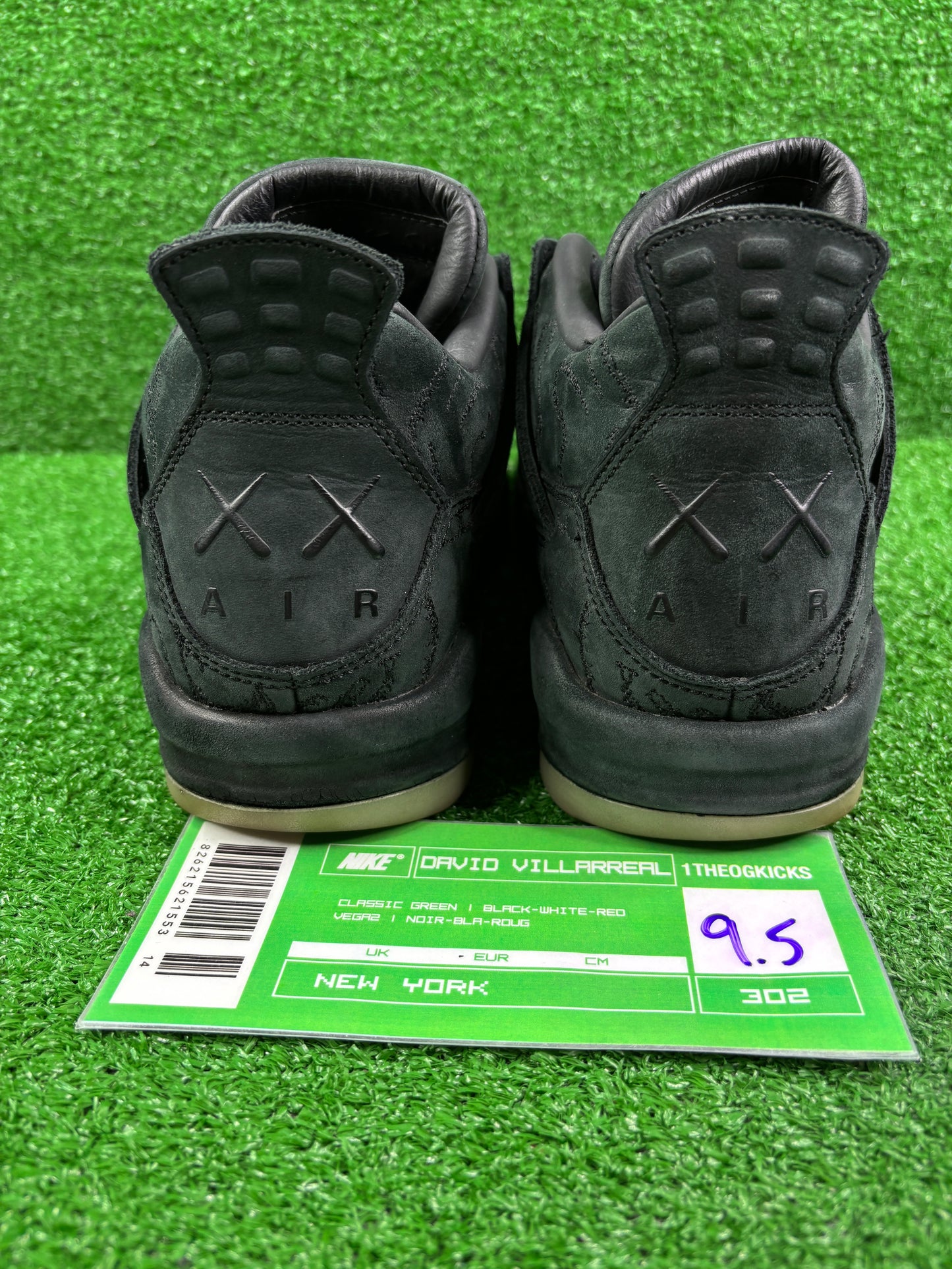 Jordan 4 Kaws Black - Size 9.5