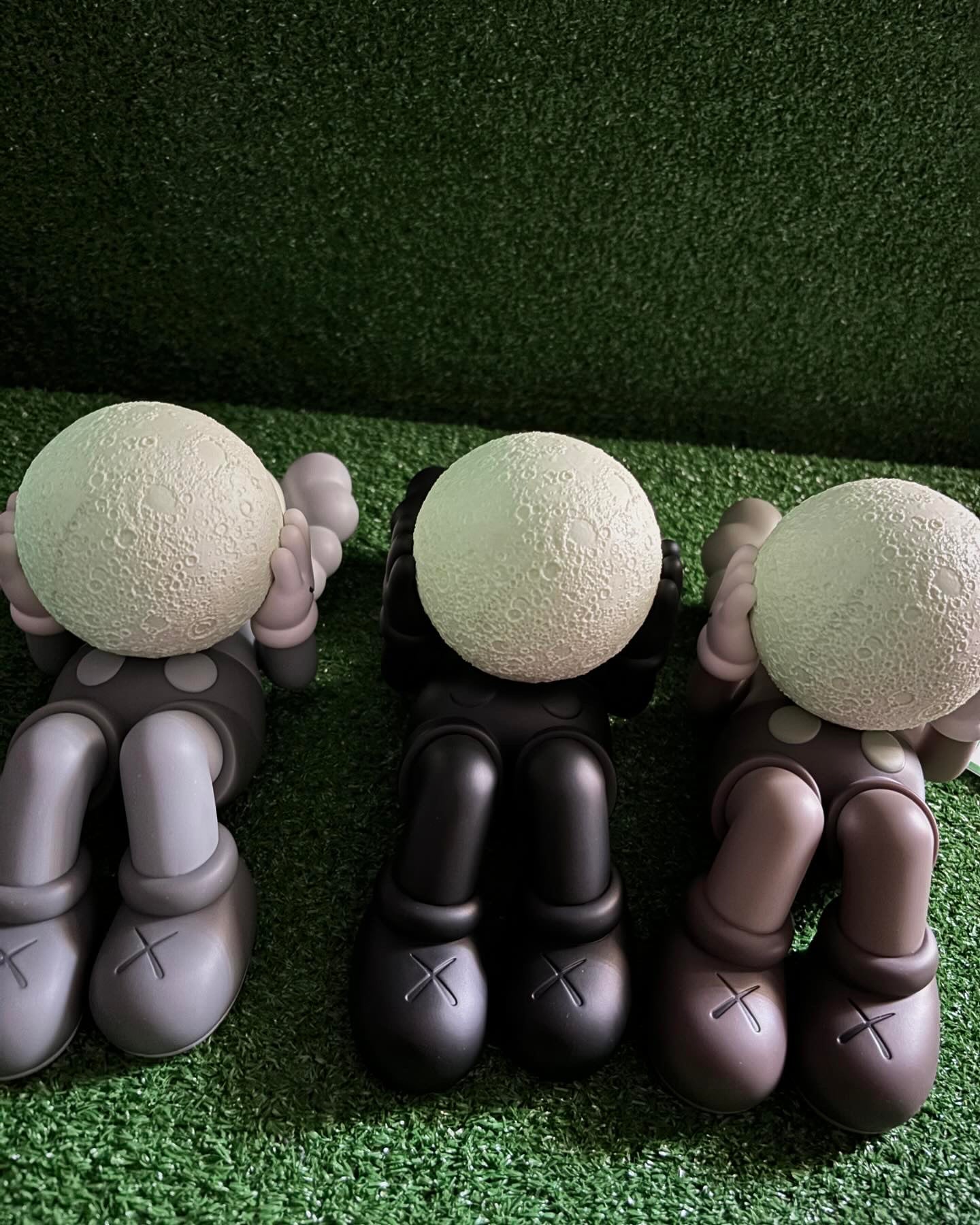 Kaws Holiday Shanghai Set