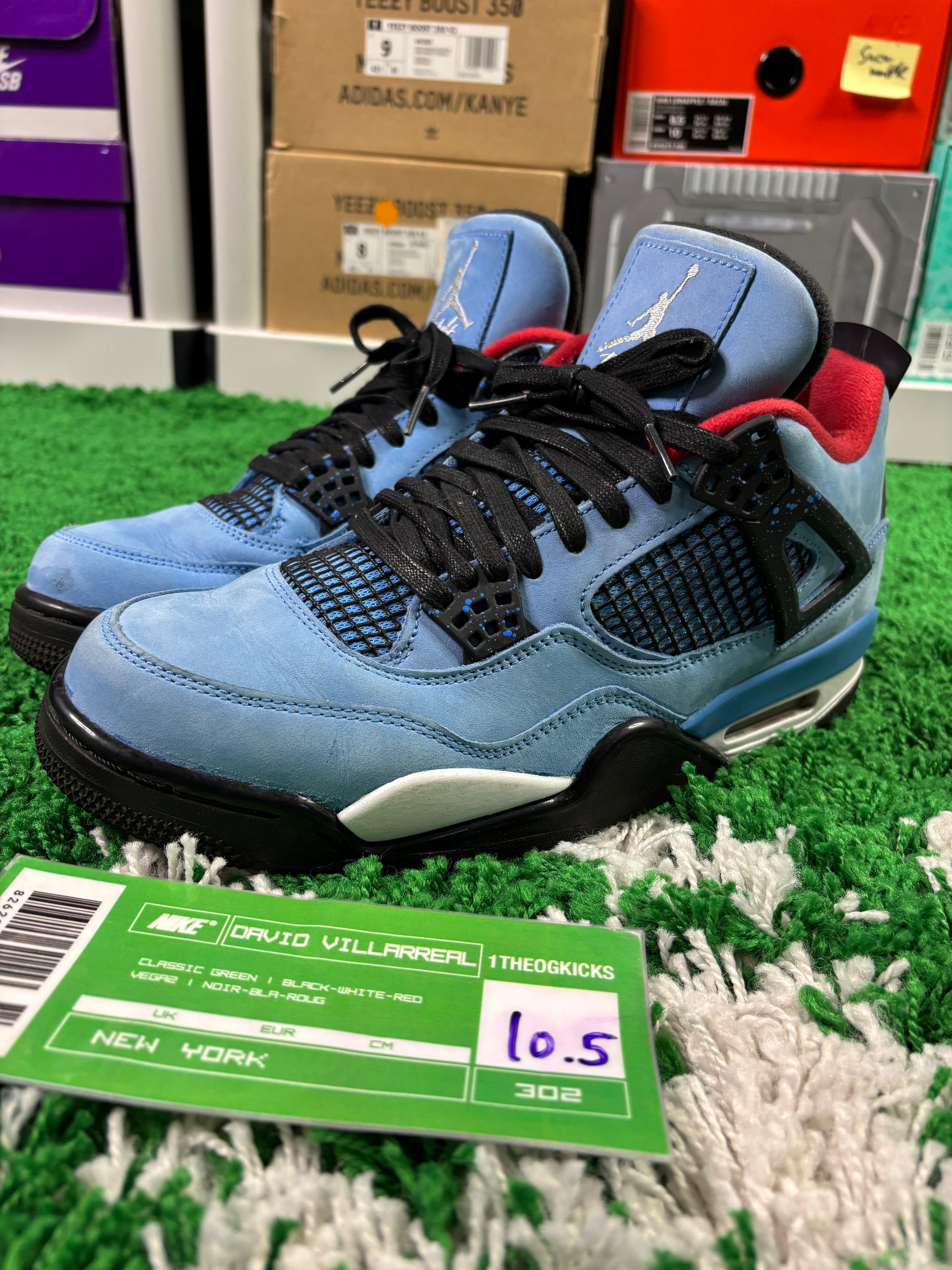 Jordan 4 Travis Scotts - Size 10.5