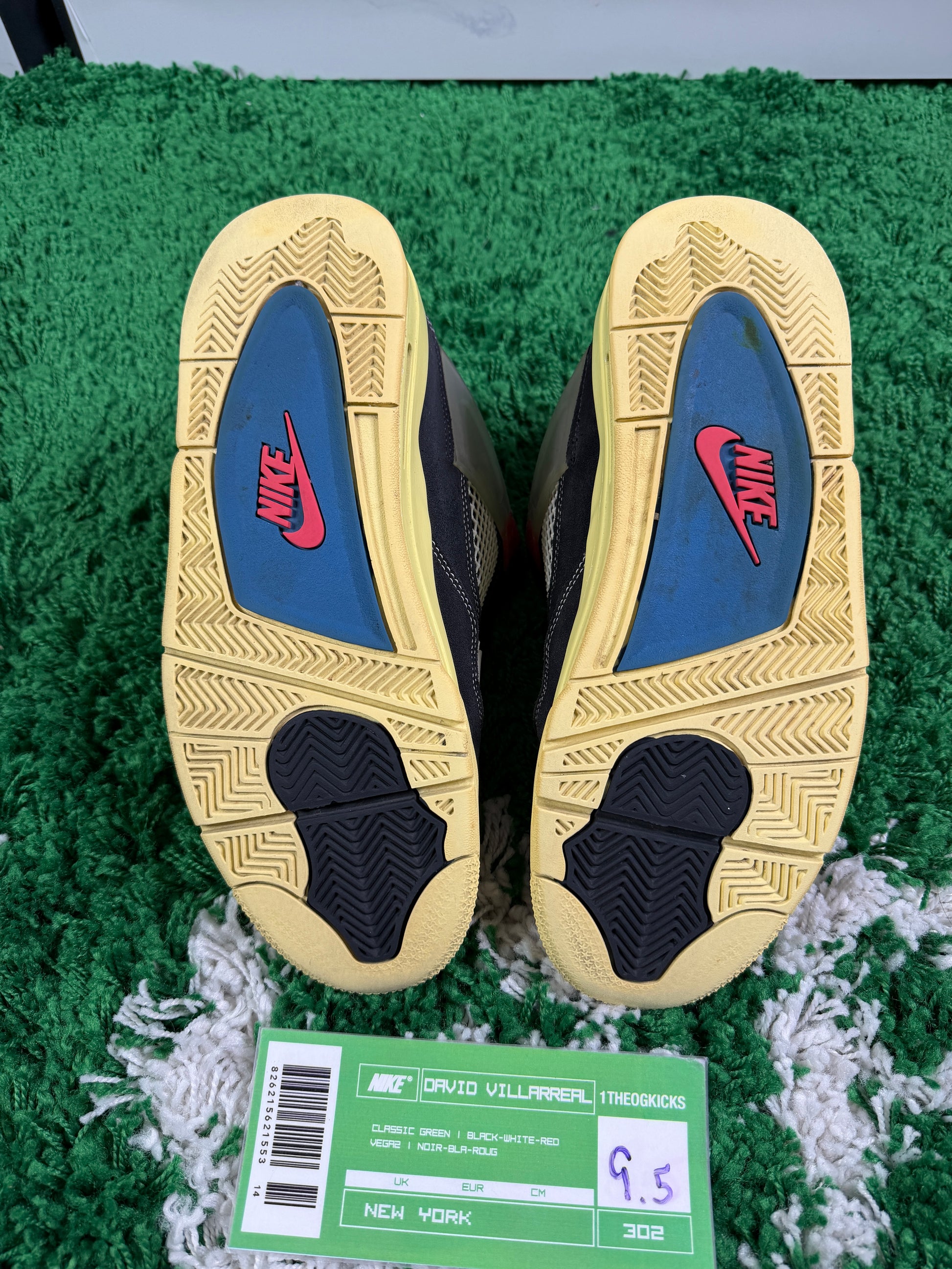 Jordan 4 Union Off Noir - Size 9.5