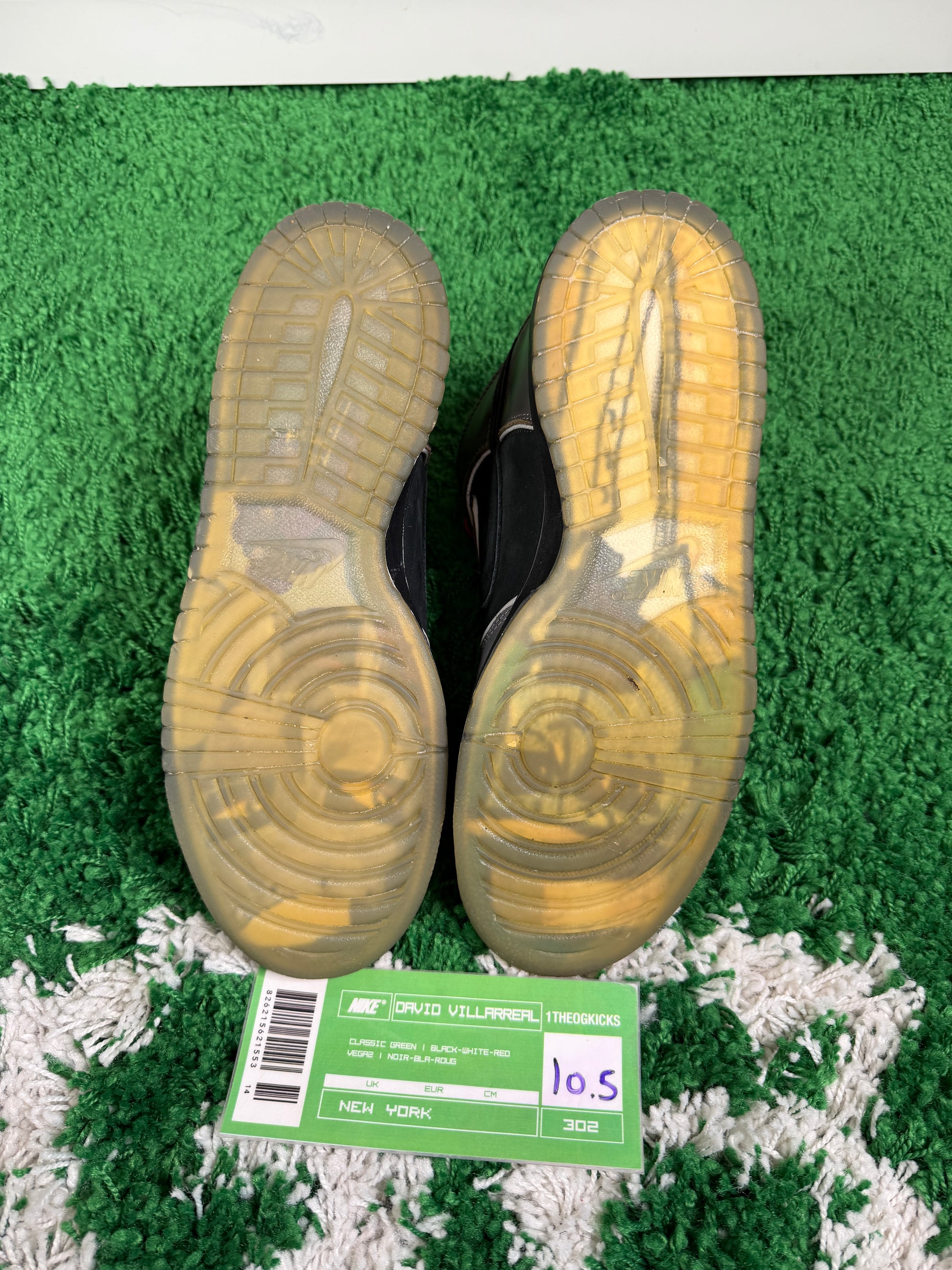 Nike Sb MF DOOM w/ Super 7 Figure - Size 10.5