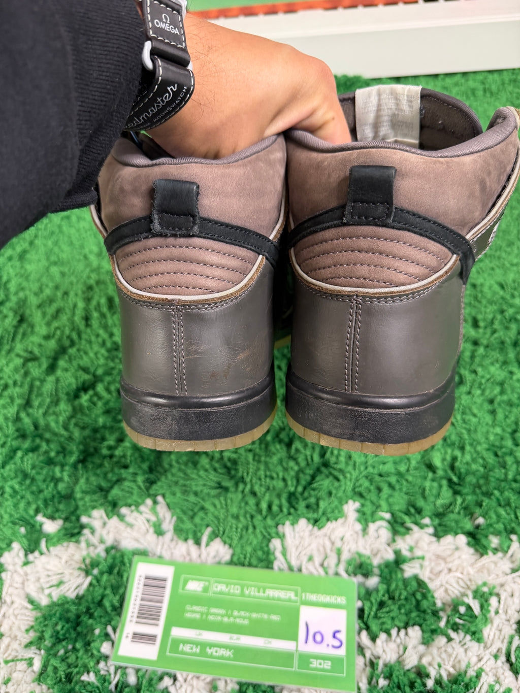 Nike Sb MF DOOM w/ Super 7 Figure - Size 10.5