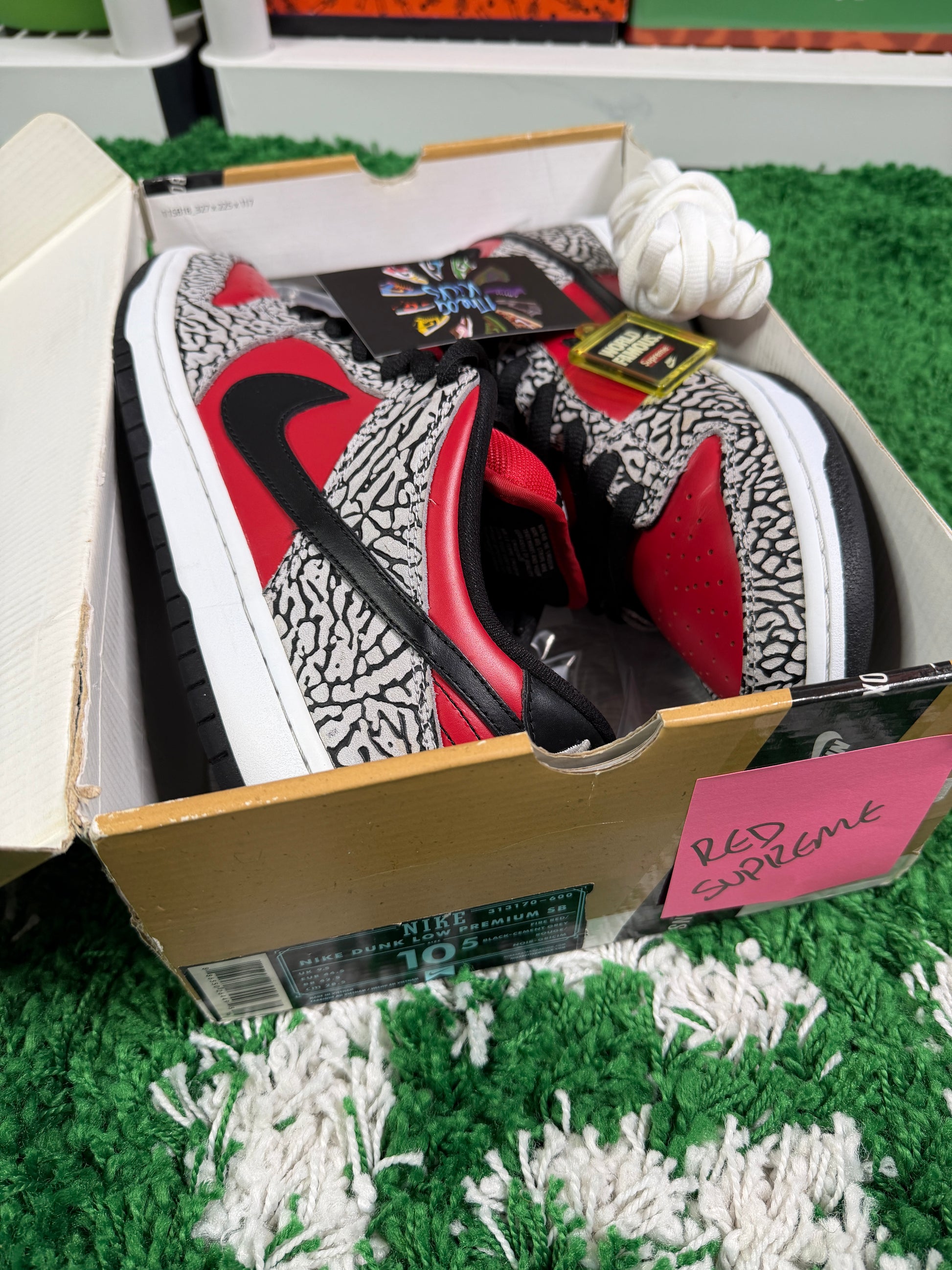 Nike Sb Red Supreme Lows - Size 10.5