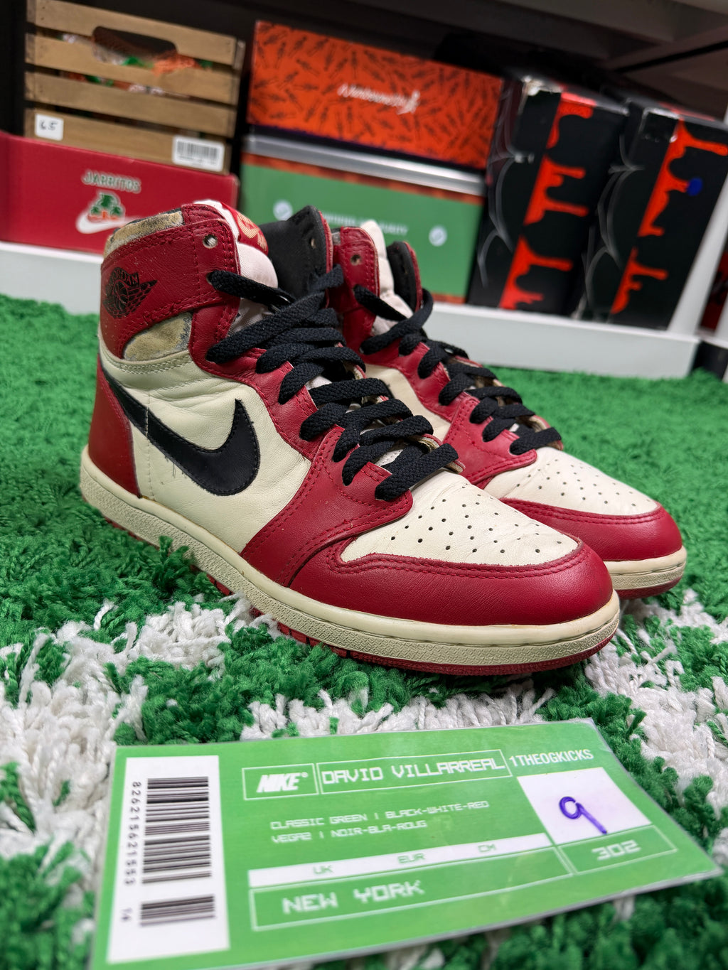 Air Jordan 1 Chicago 1985 - Size 9