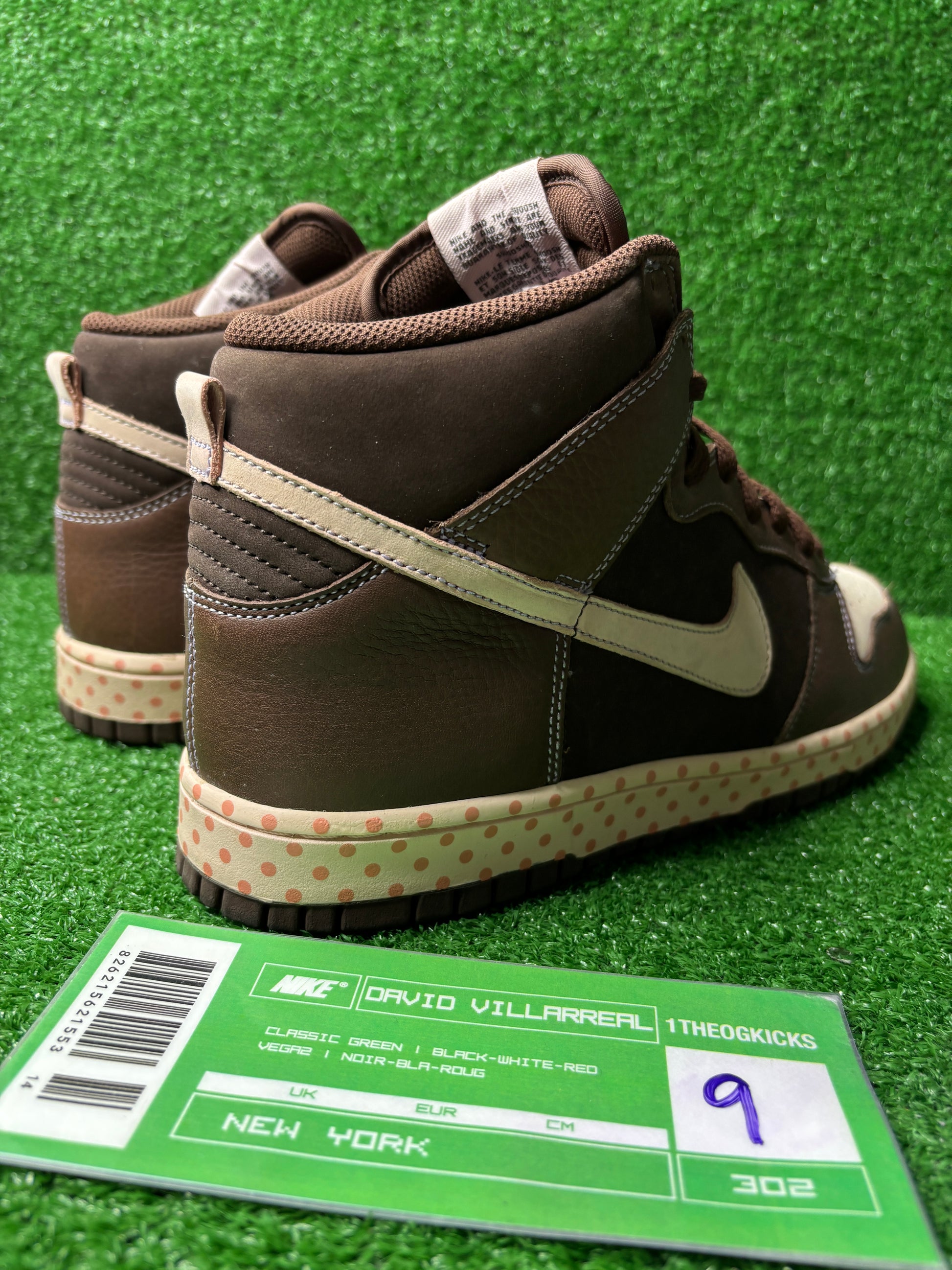 Nike Dunk Easter Poka Dot Chocolates - Size 9