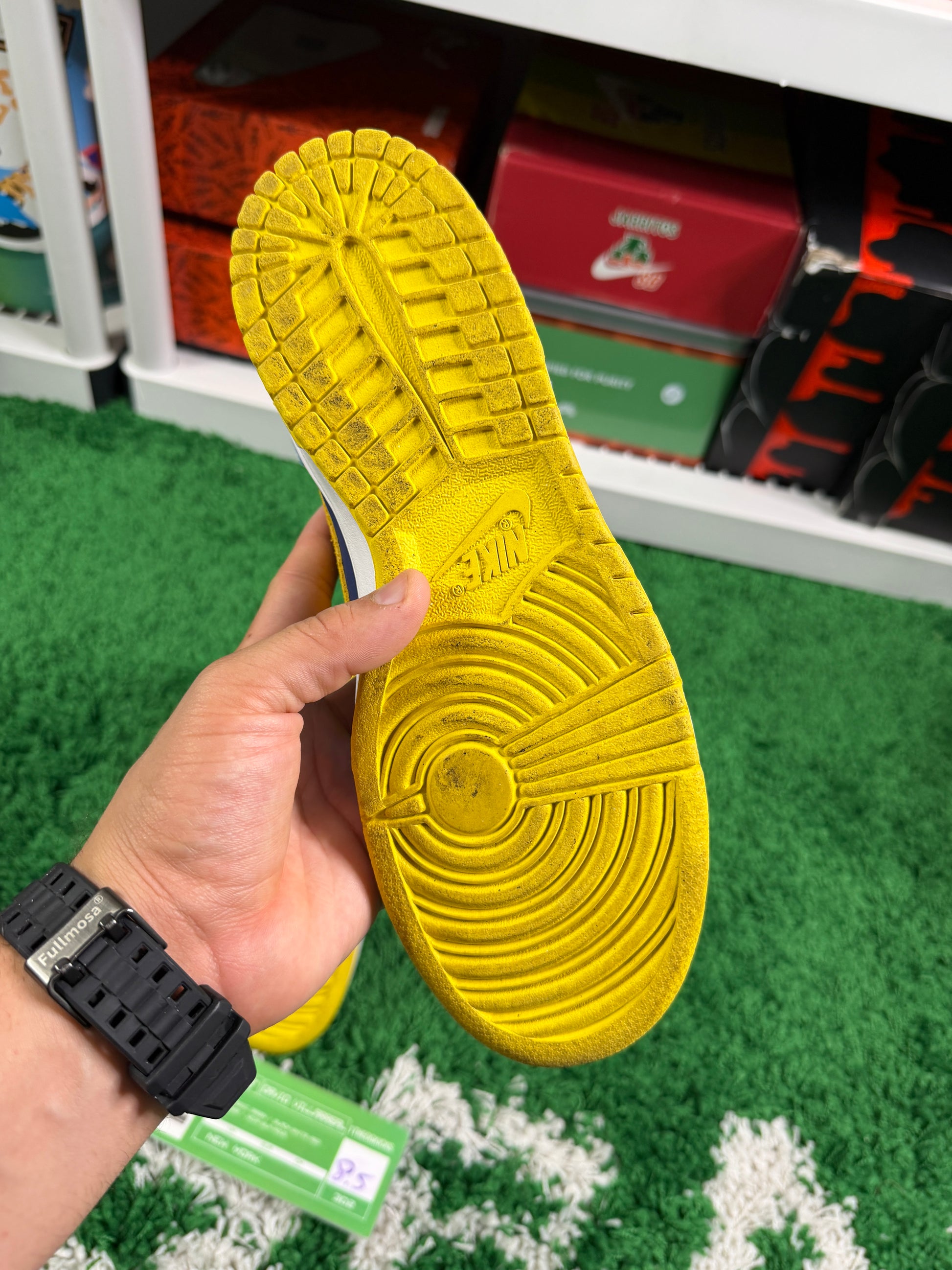 Nike Sb Mr. Pac-Man- Size 8.5