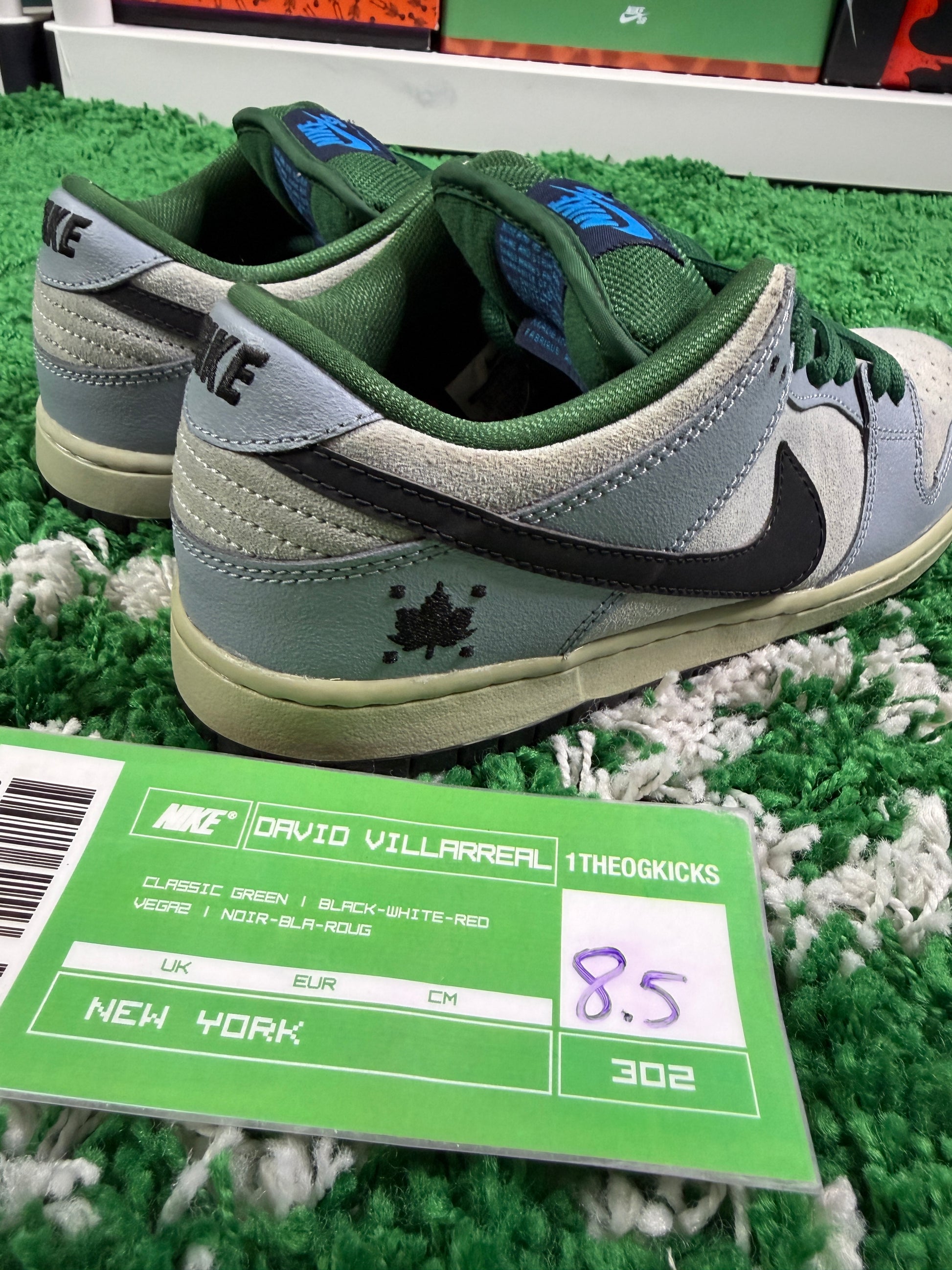 Nike Sb Maple Leafs - Size 8.5