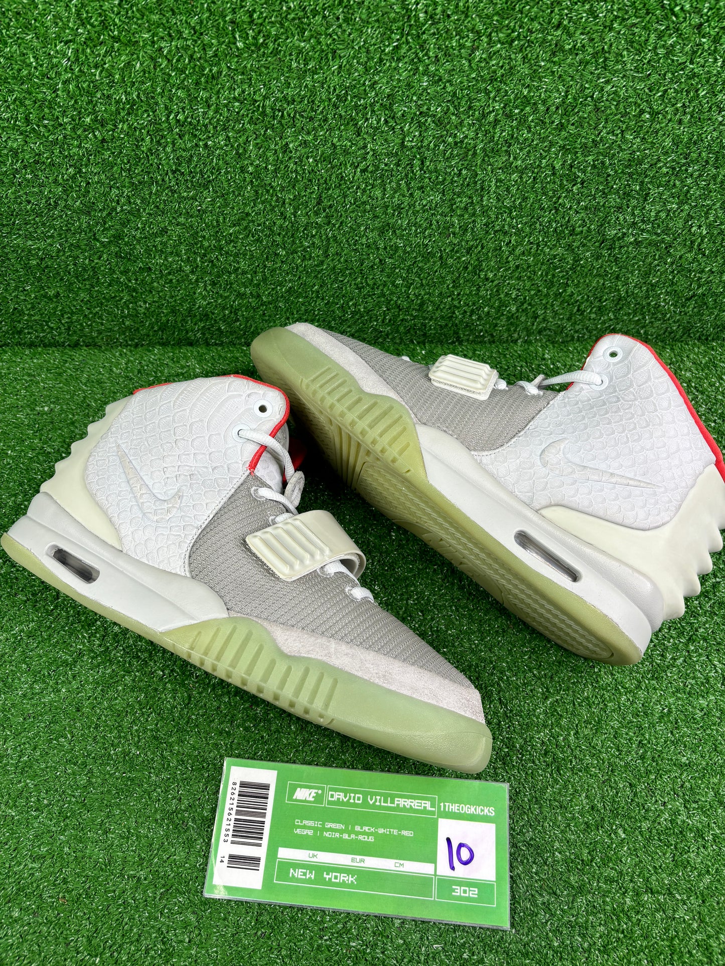 Nike Air Yeezy 2 Plat - Size 10