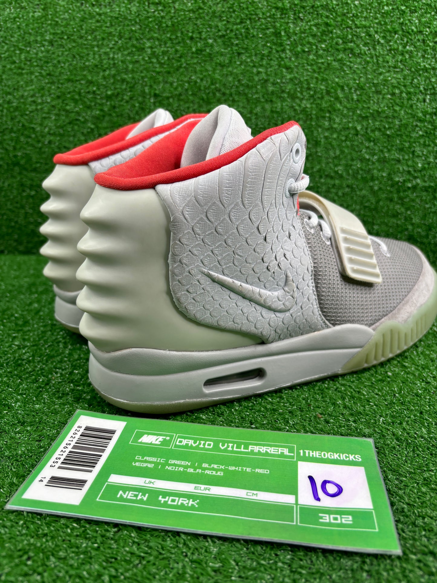 Nike Air Yeezy 2 Plat - Size 10