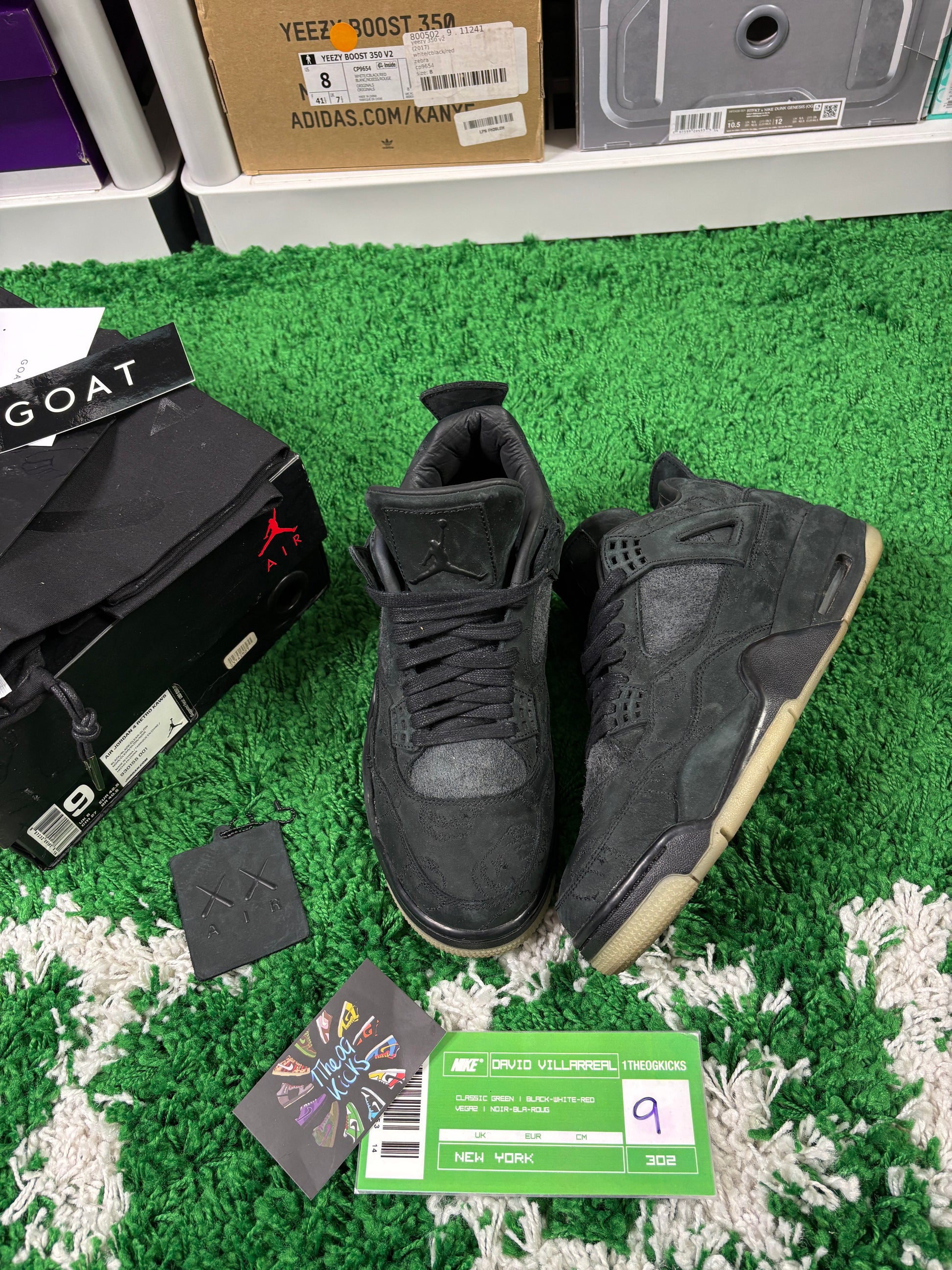 Jordan 4 Kaws Black - Size 9