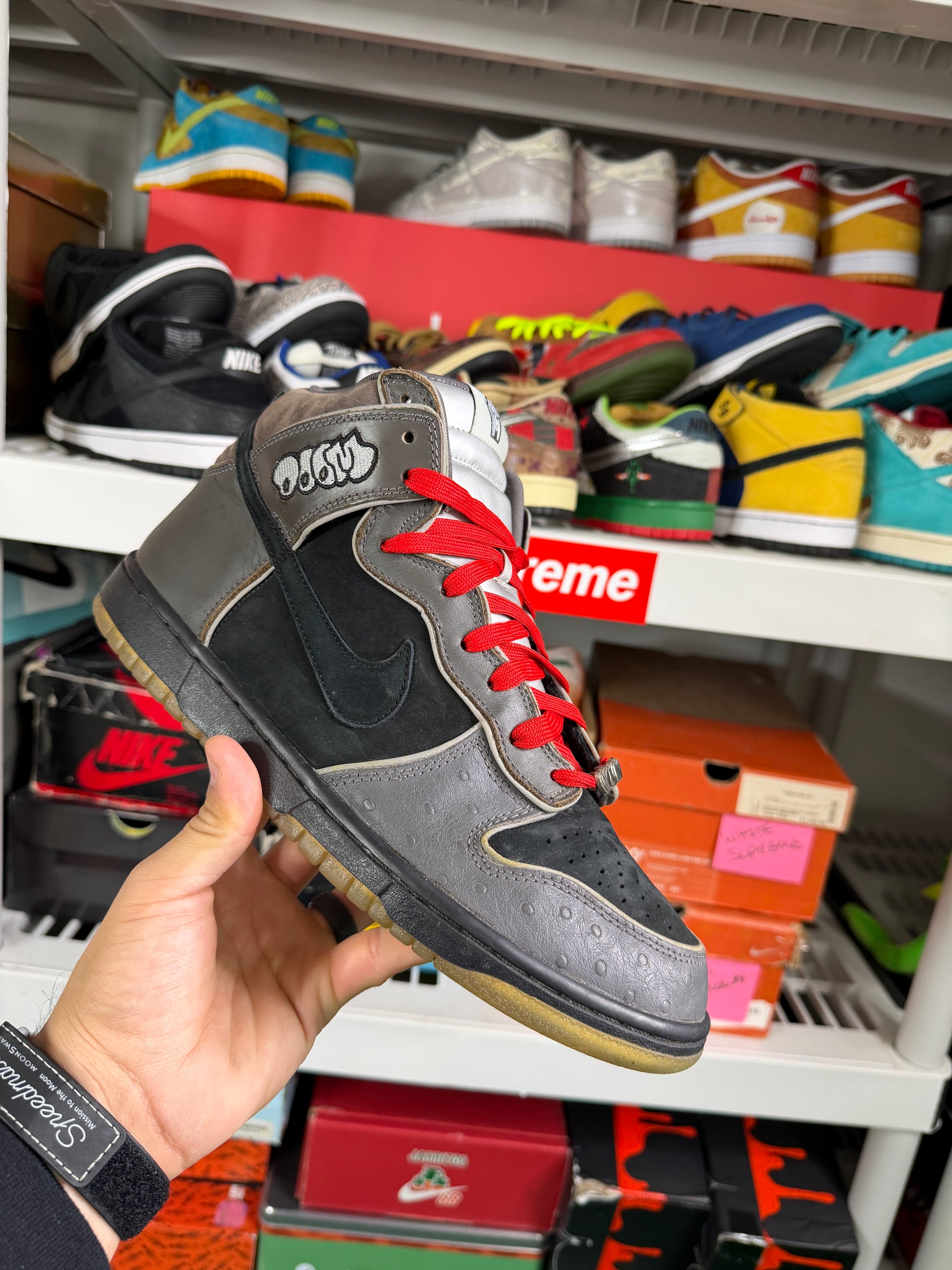 Nike Sb MF DOOM w/ Super 7 Figure - Size 10.5