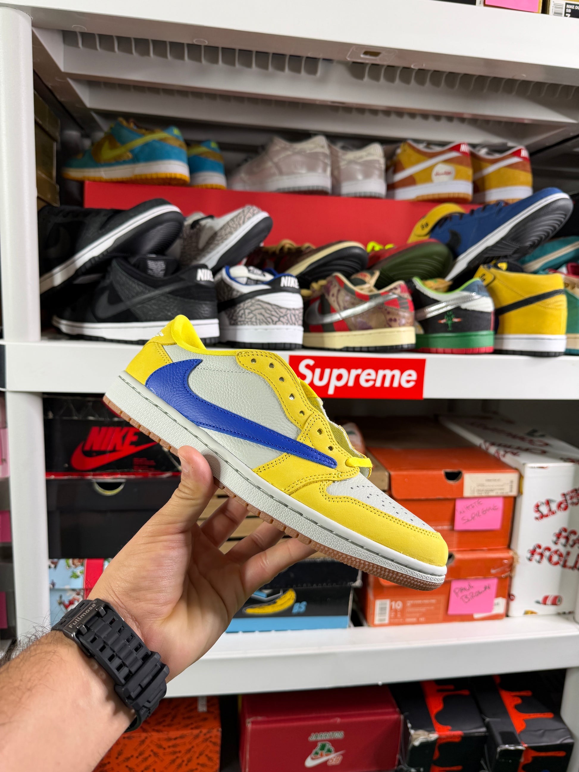 Jordan 1 Canary - Size 8