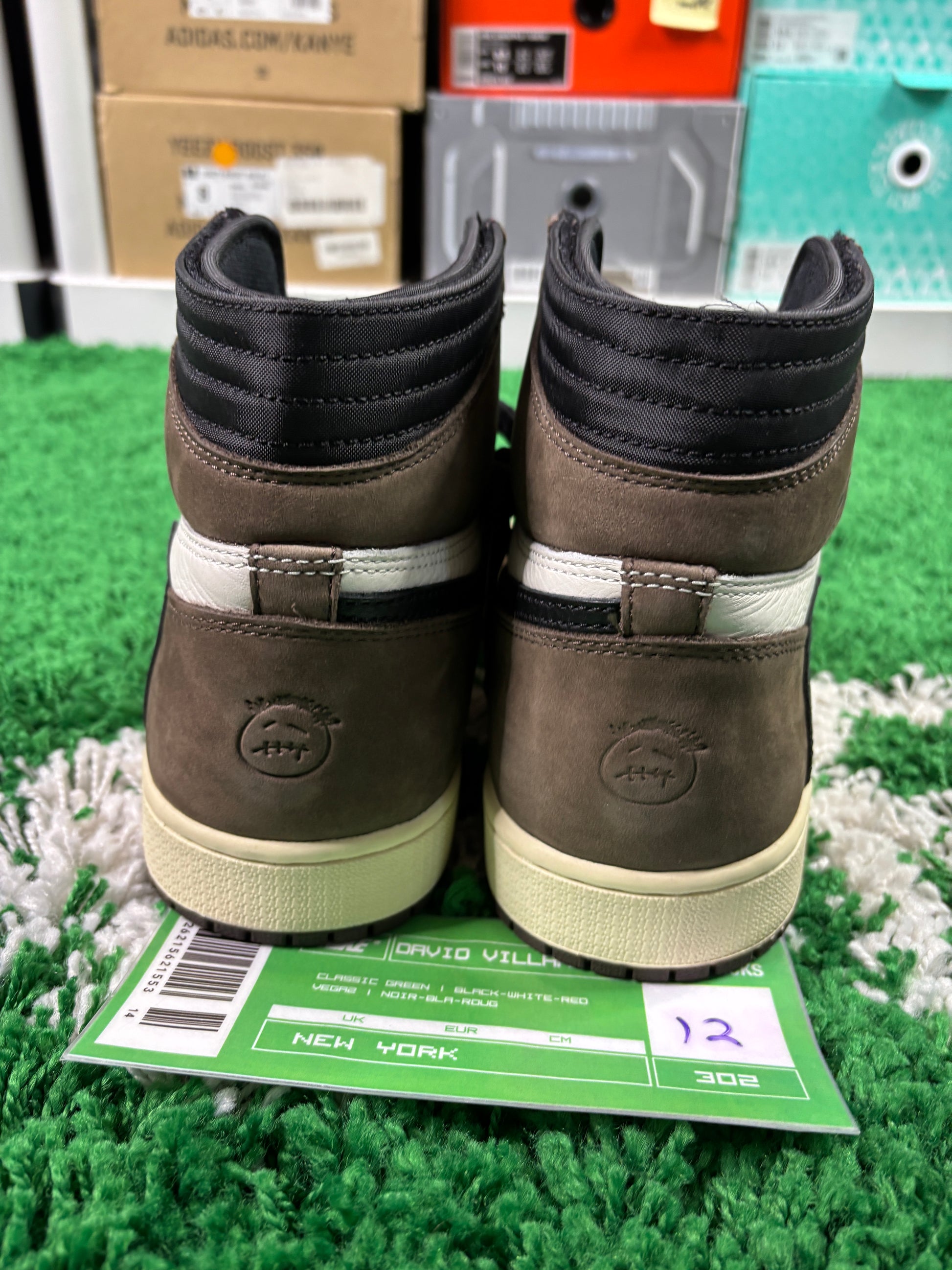 Jordan 1 Travis Scott Mocha - Size 12