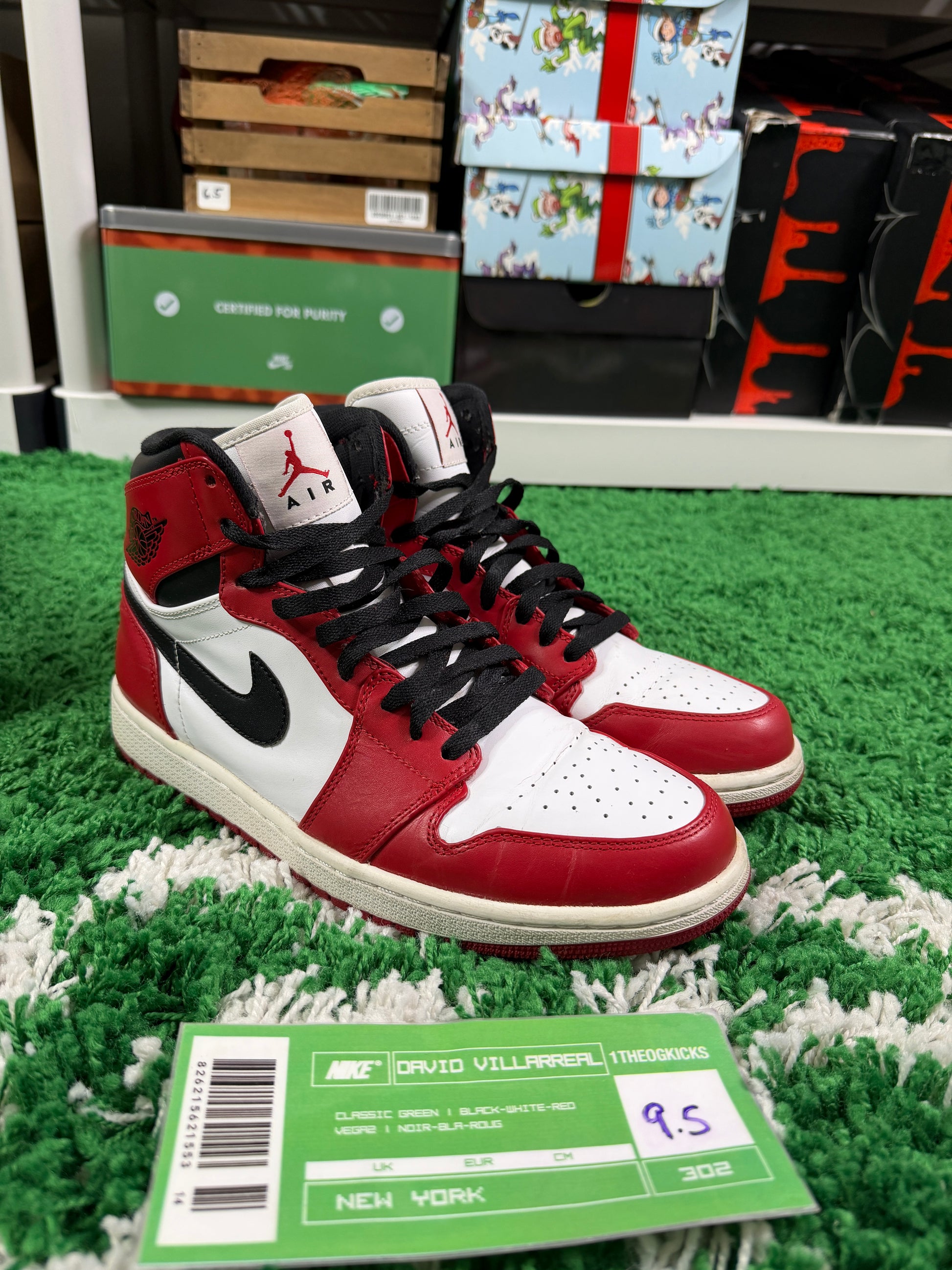 Air Jordan 1 Chicago - Size 9.5