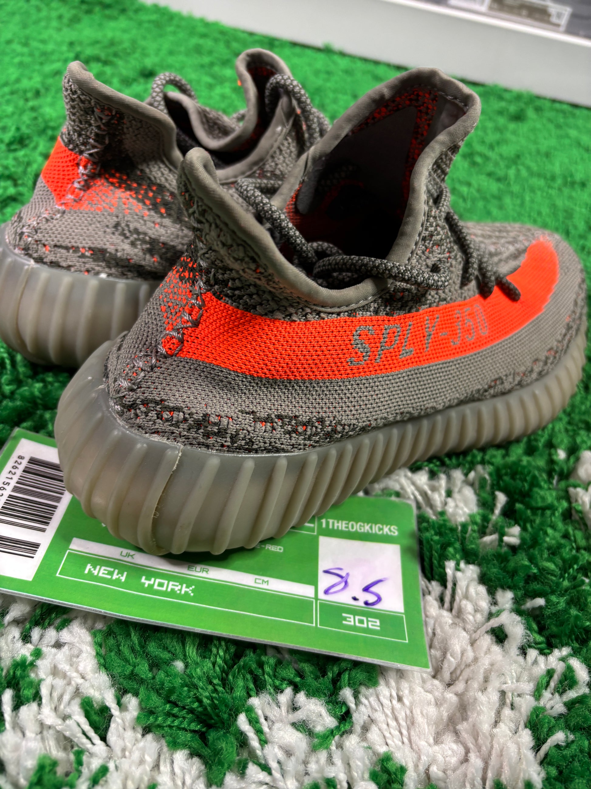 Yeezy Boost 350 V2 'Beluga Reflective' - Size 8.5