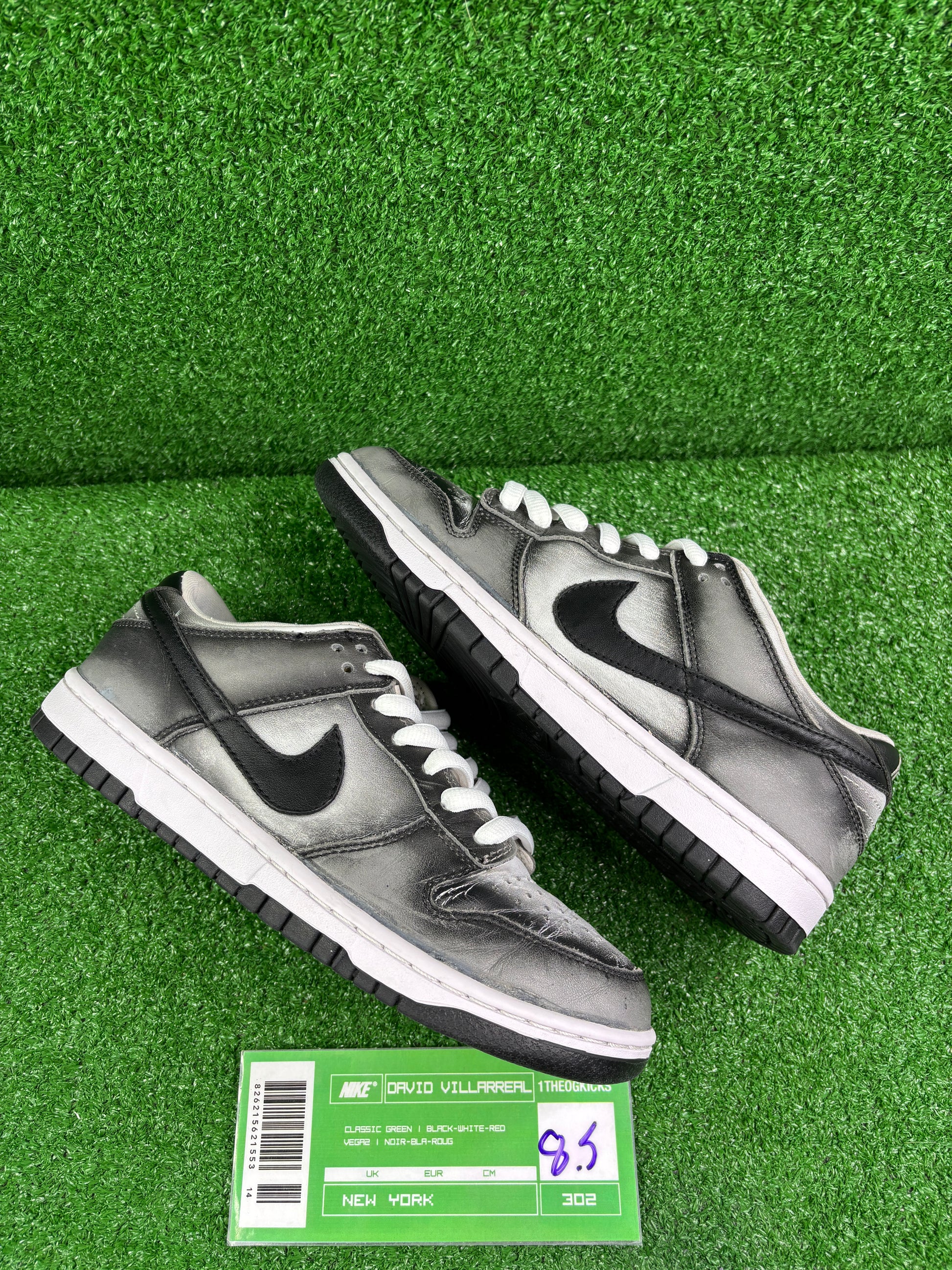 Nike Haze Friends and Family - Size 8.5