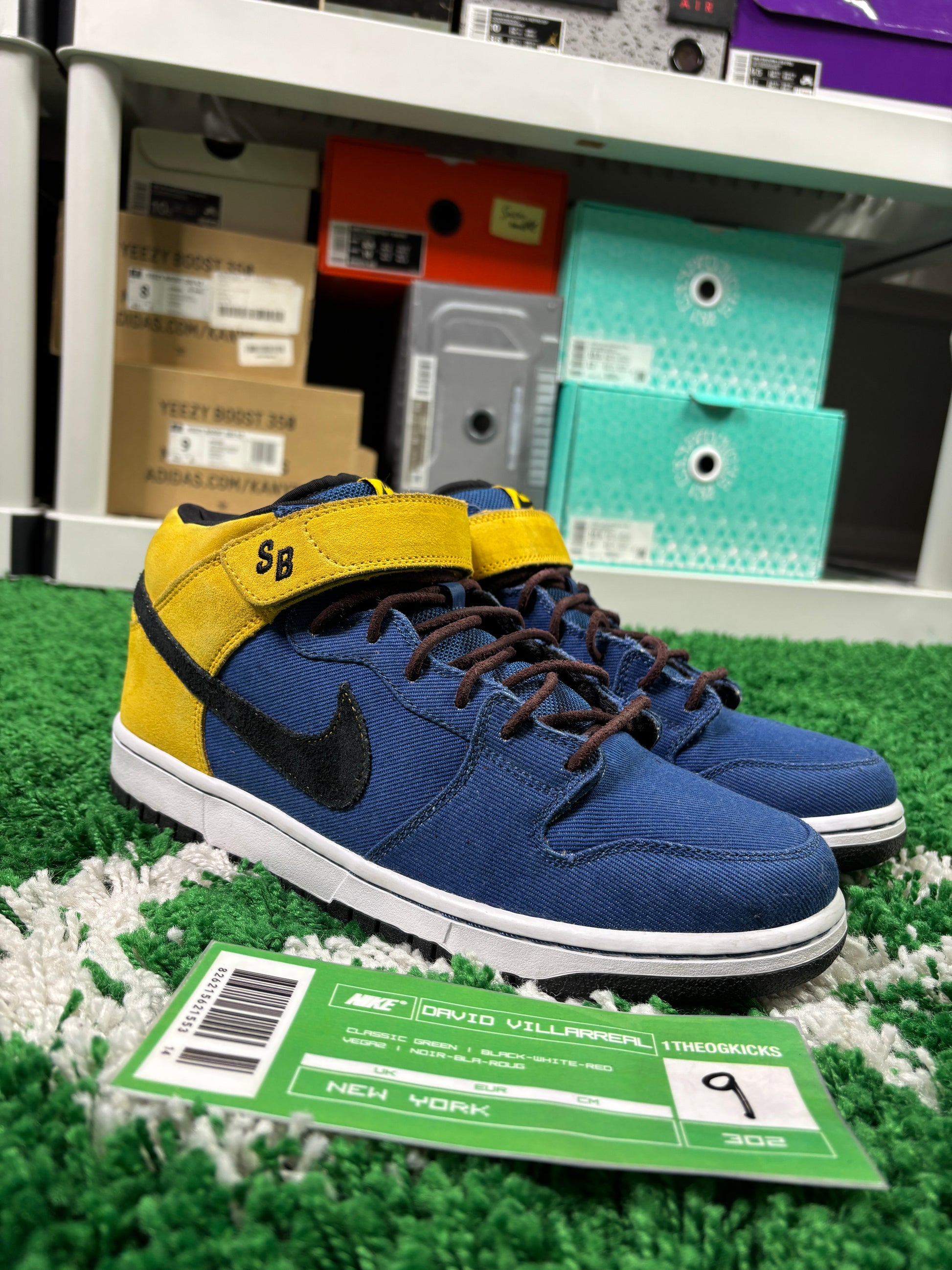 Nike Sb Charlie Browns Sample - Size 9