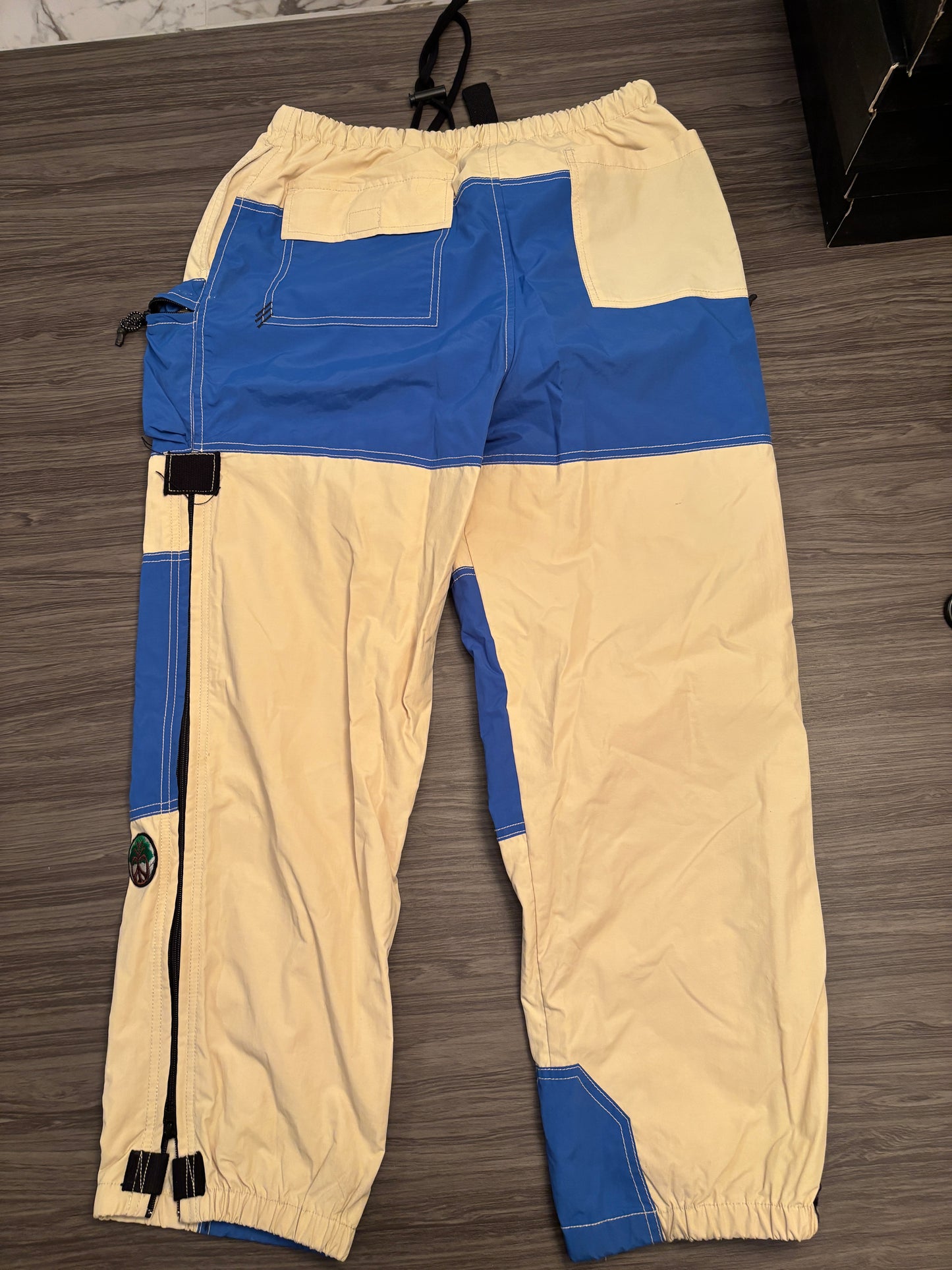 RoundTwo Hiking Cargo Pants - Size L