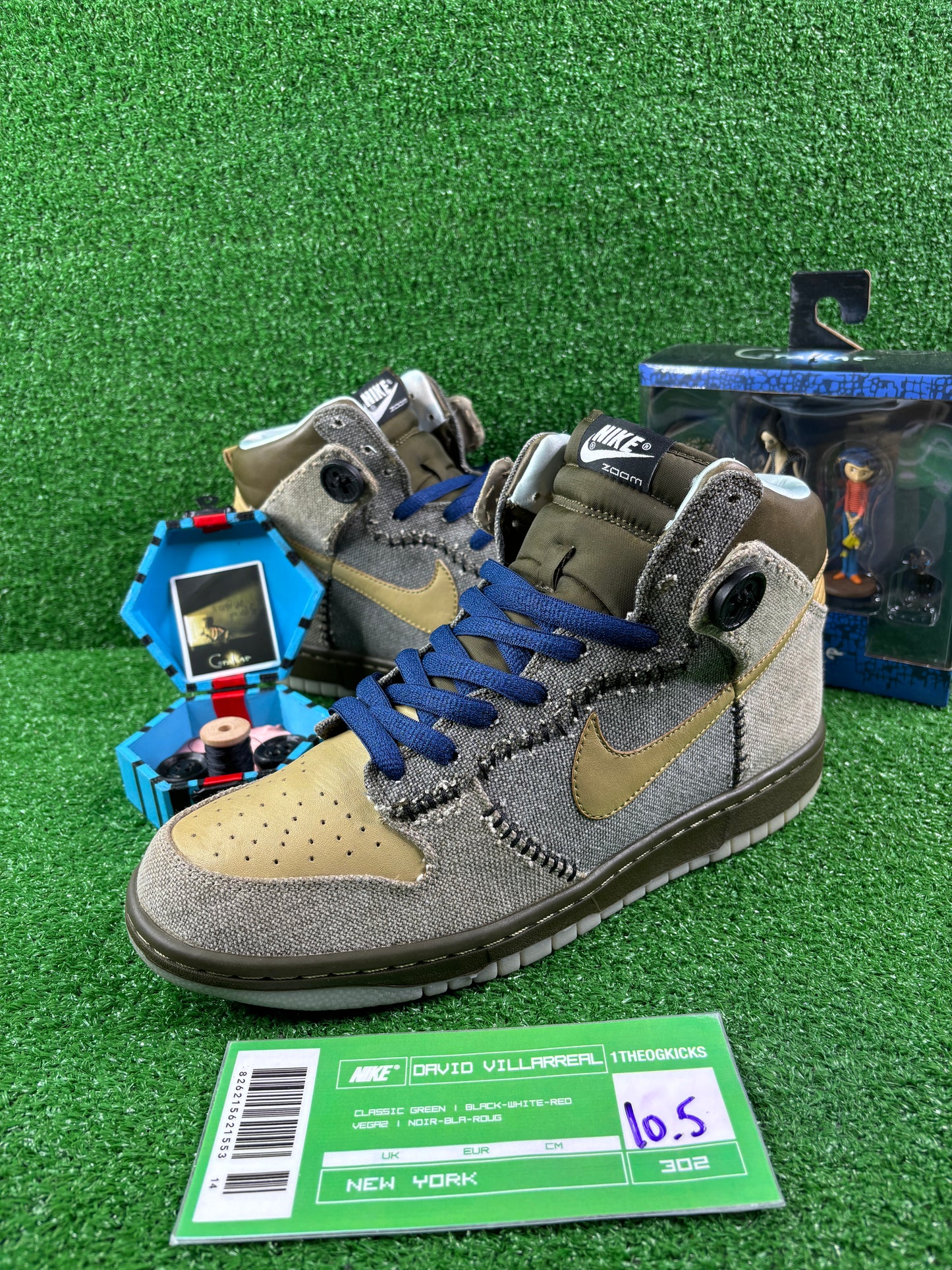 Nike Dunk Coraline - Size 10.5