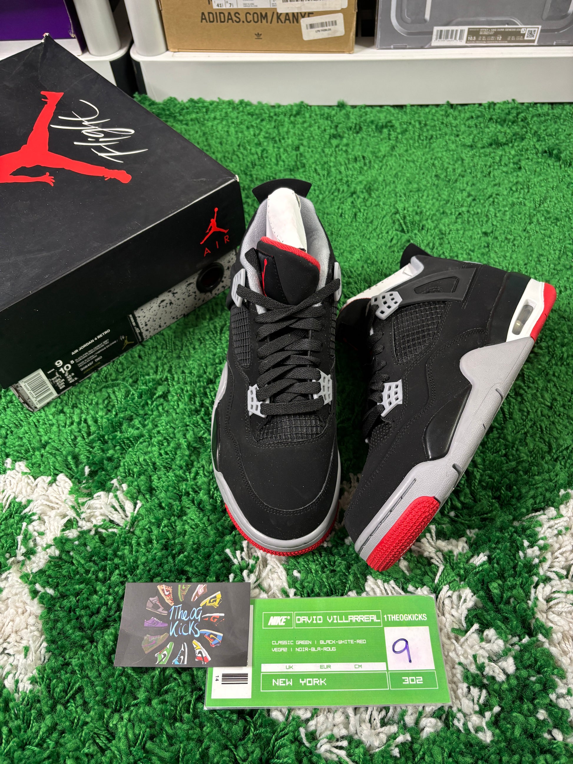 Jordan 4 Bred - Size 9