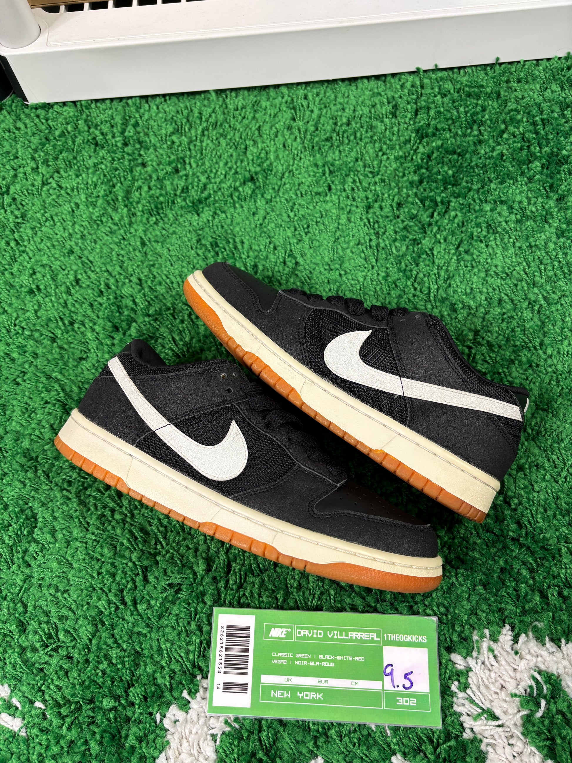 Nike Pro B Ross - Size 9.5