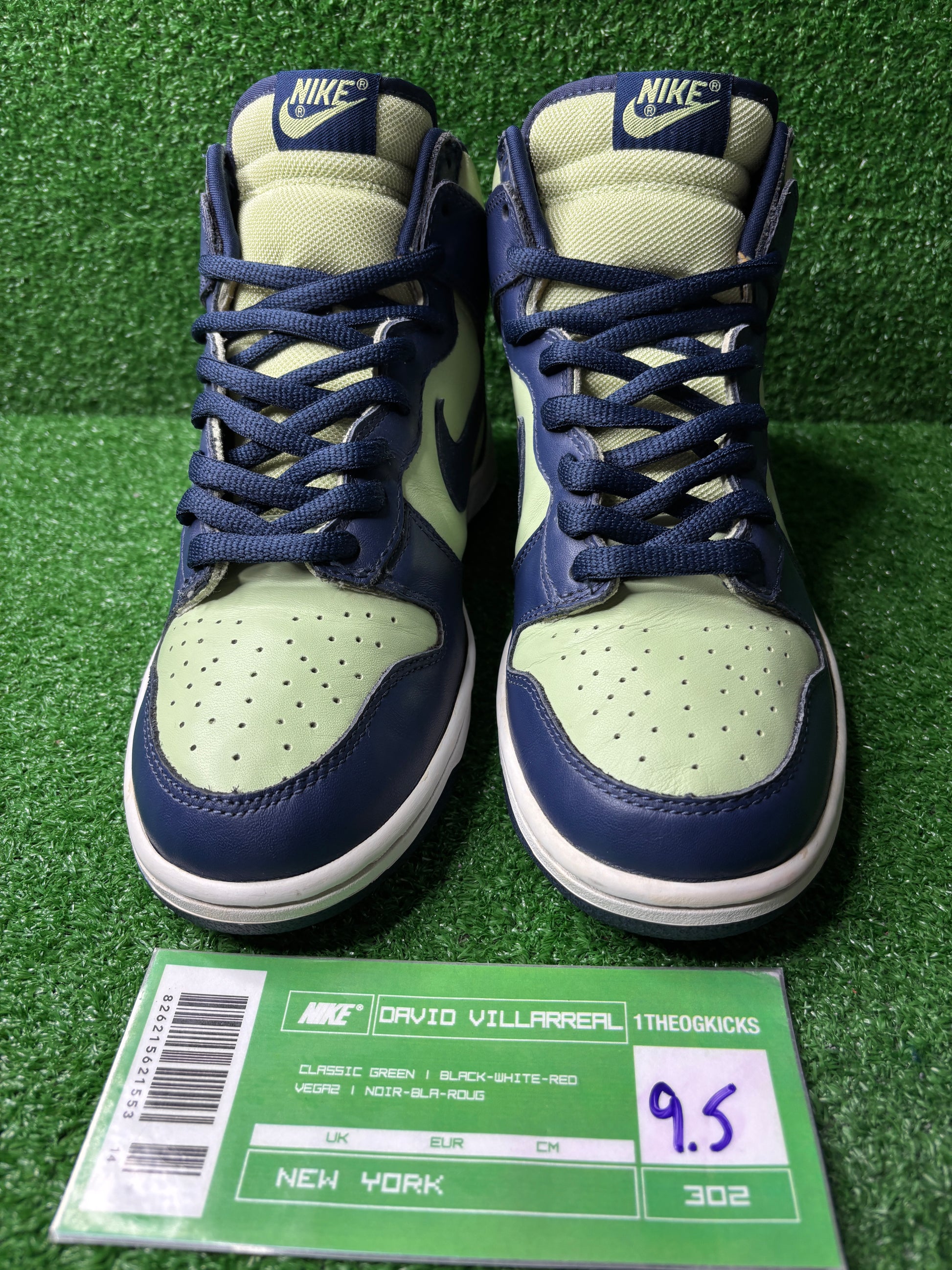 Nike Dunk Pistachio - Size 9.5