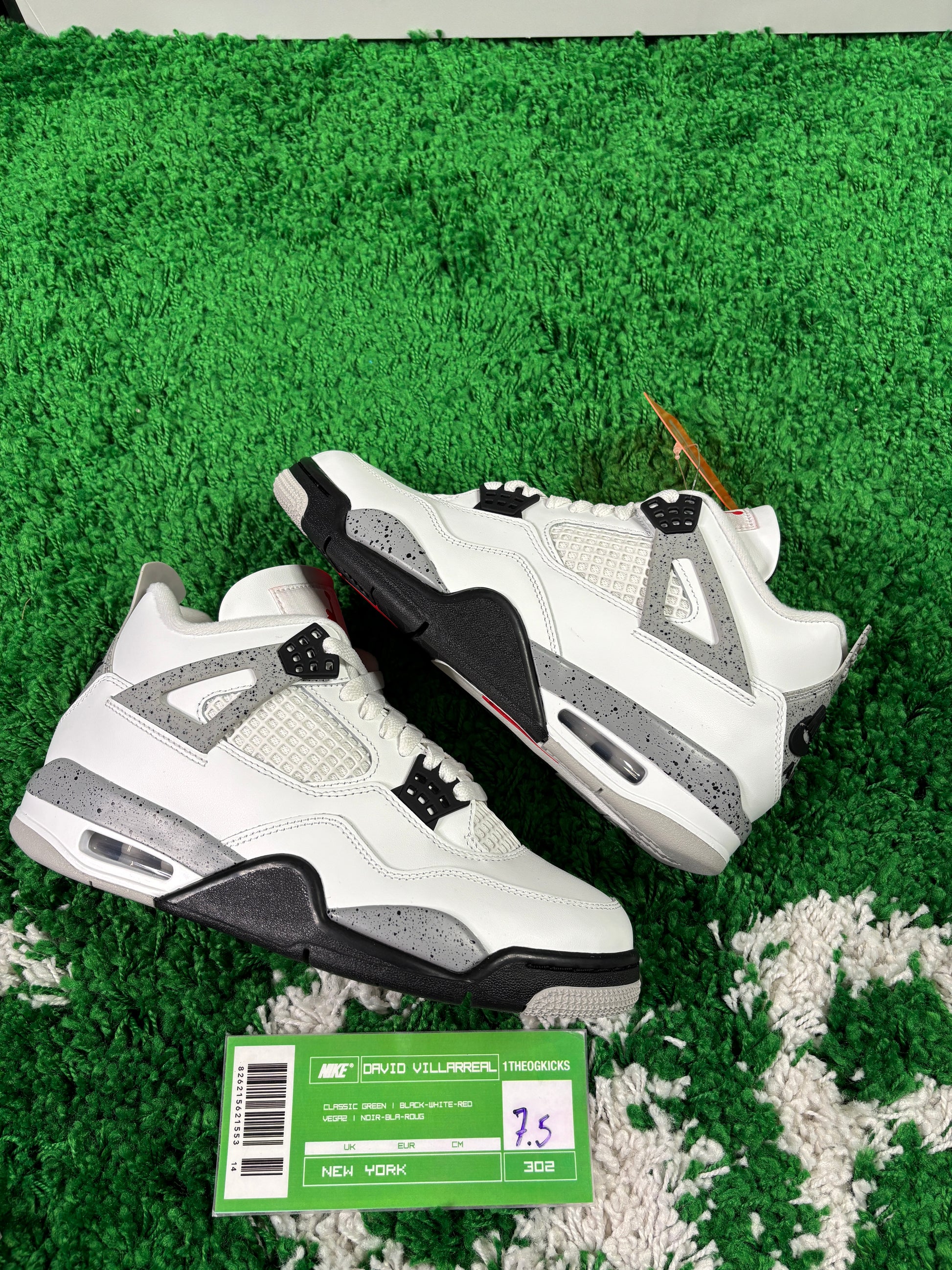 Jordan 4 White Cement - Size 7.5