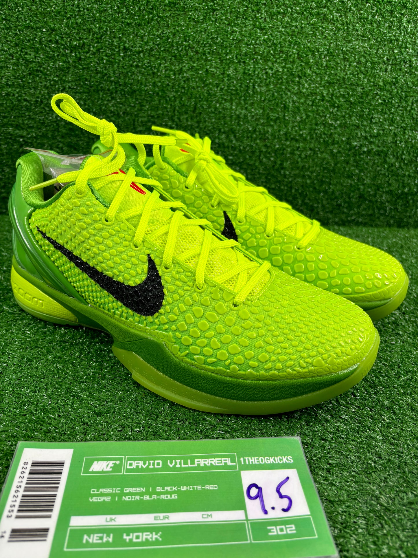 Nike Kobe 6 Grinch - Size 9.5