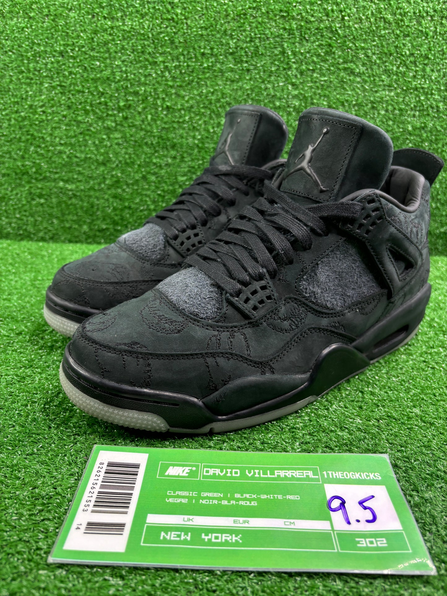 Jordan 4 Kaws Black - Size 9.5