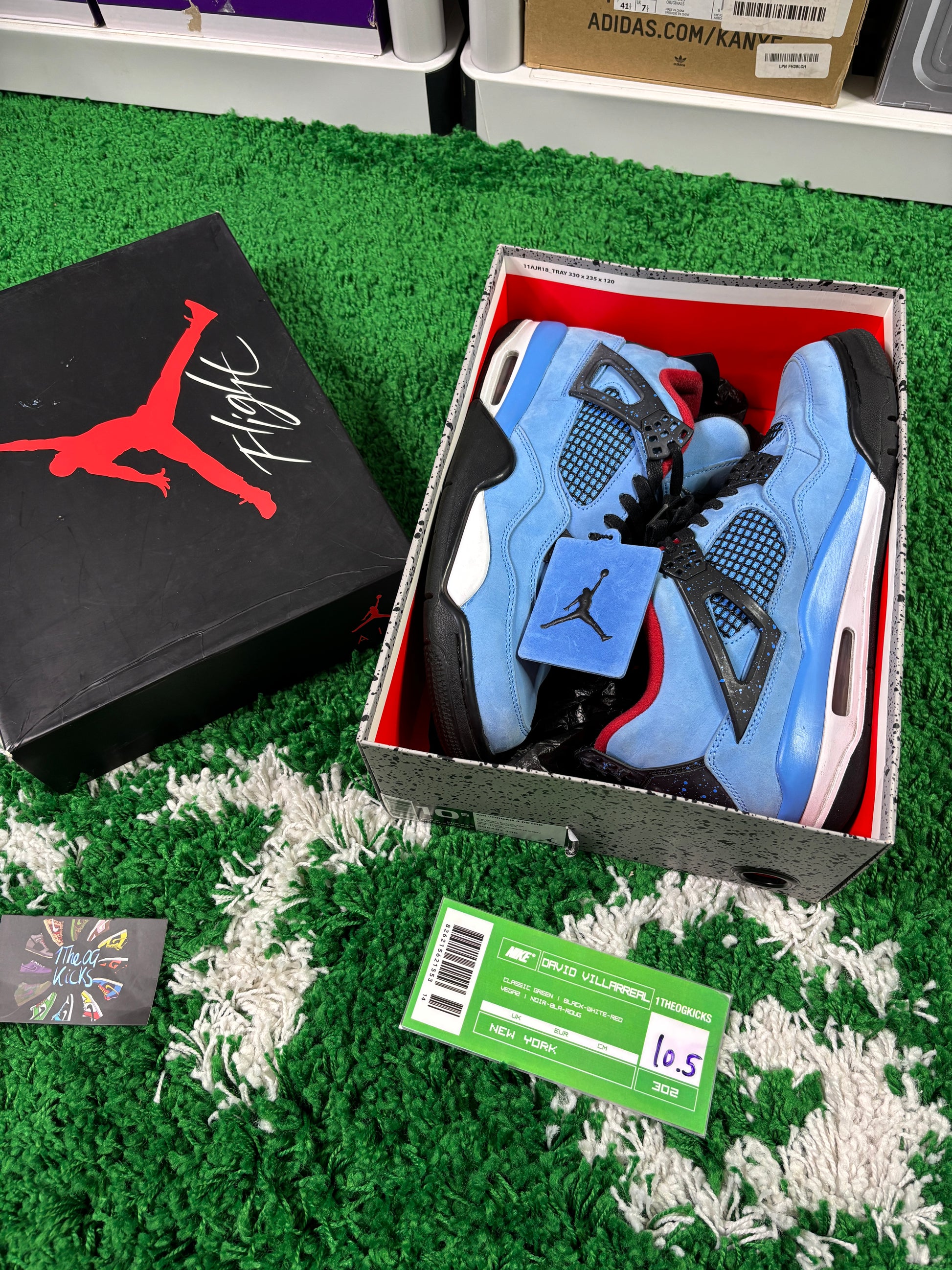 Jordan 4 Travis Scotts - Size 10.5