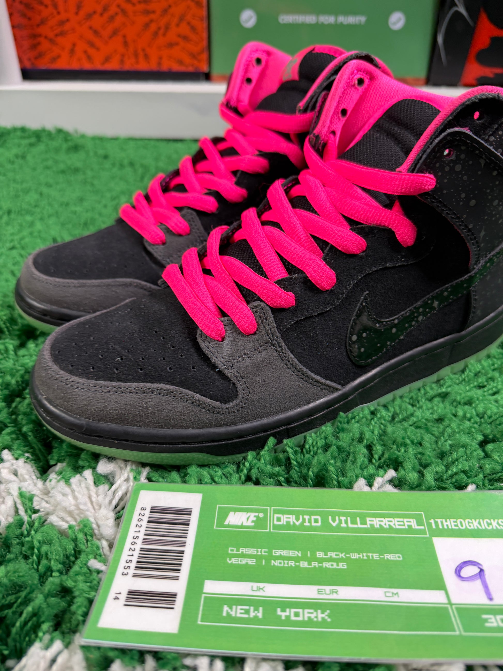 Nike Sb Northern Lights - Size 9