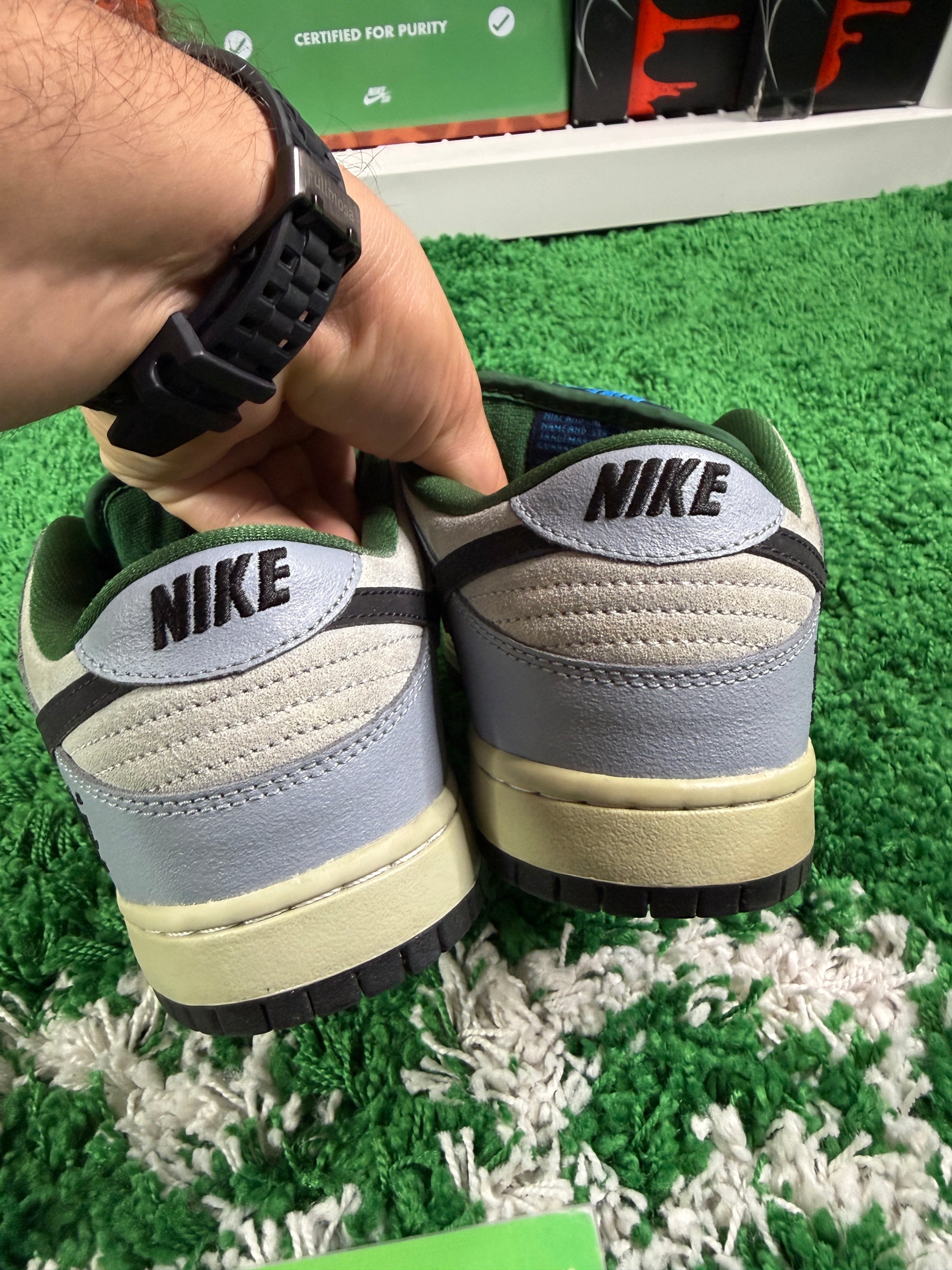 Nike Sb Maple Leafs - Size 8.5