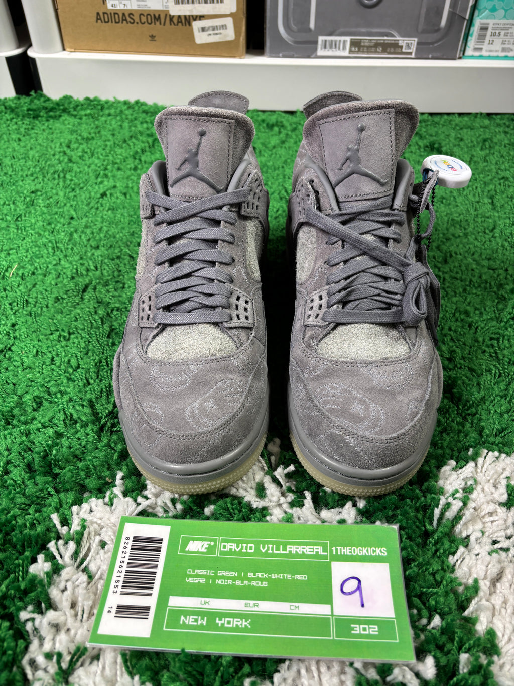 Jordan 4 Kaws Grey - Size 9