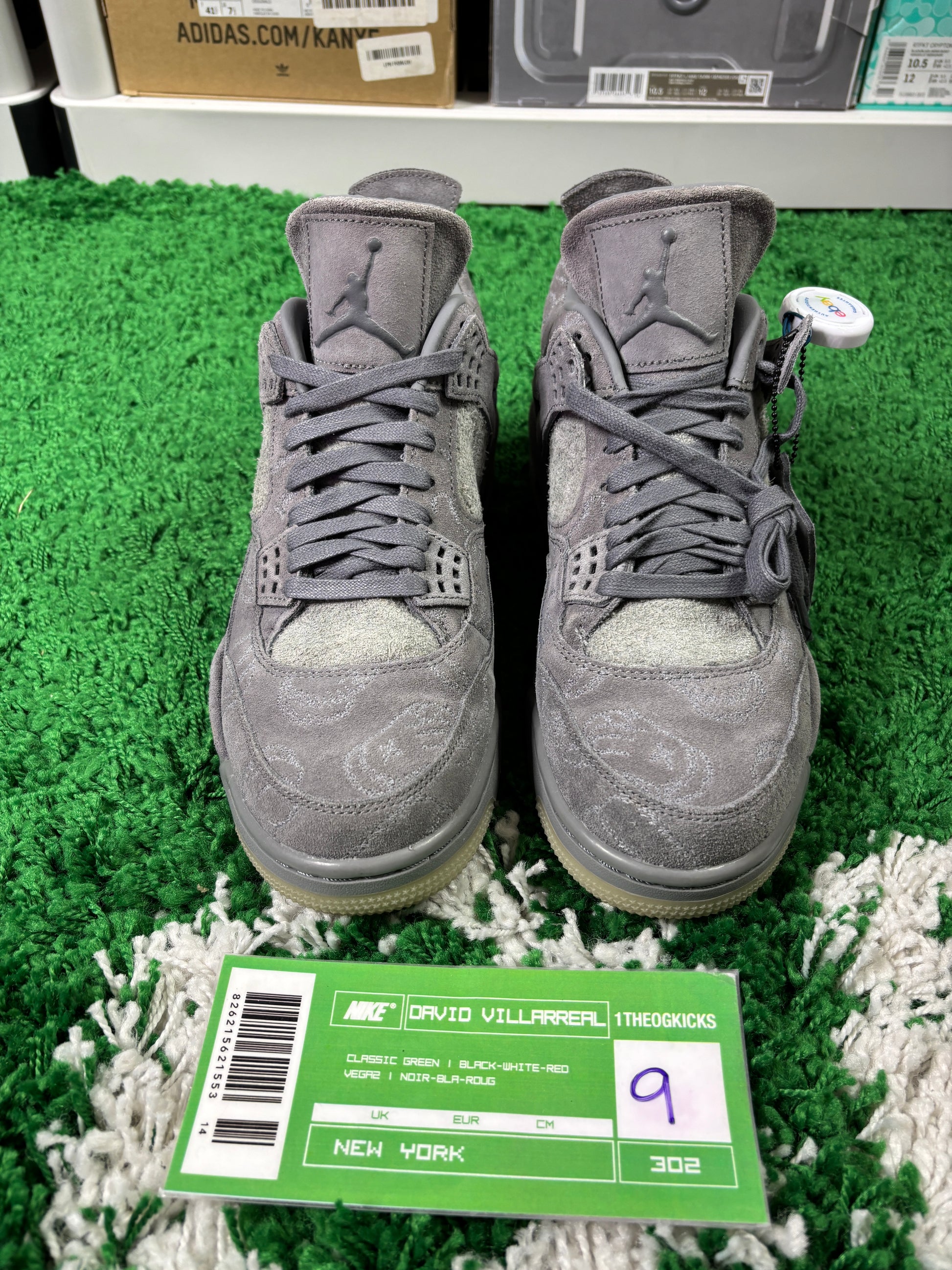 Jordan 4 Kaws Grey - Size 9