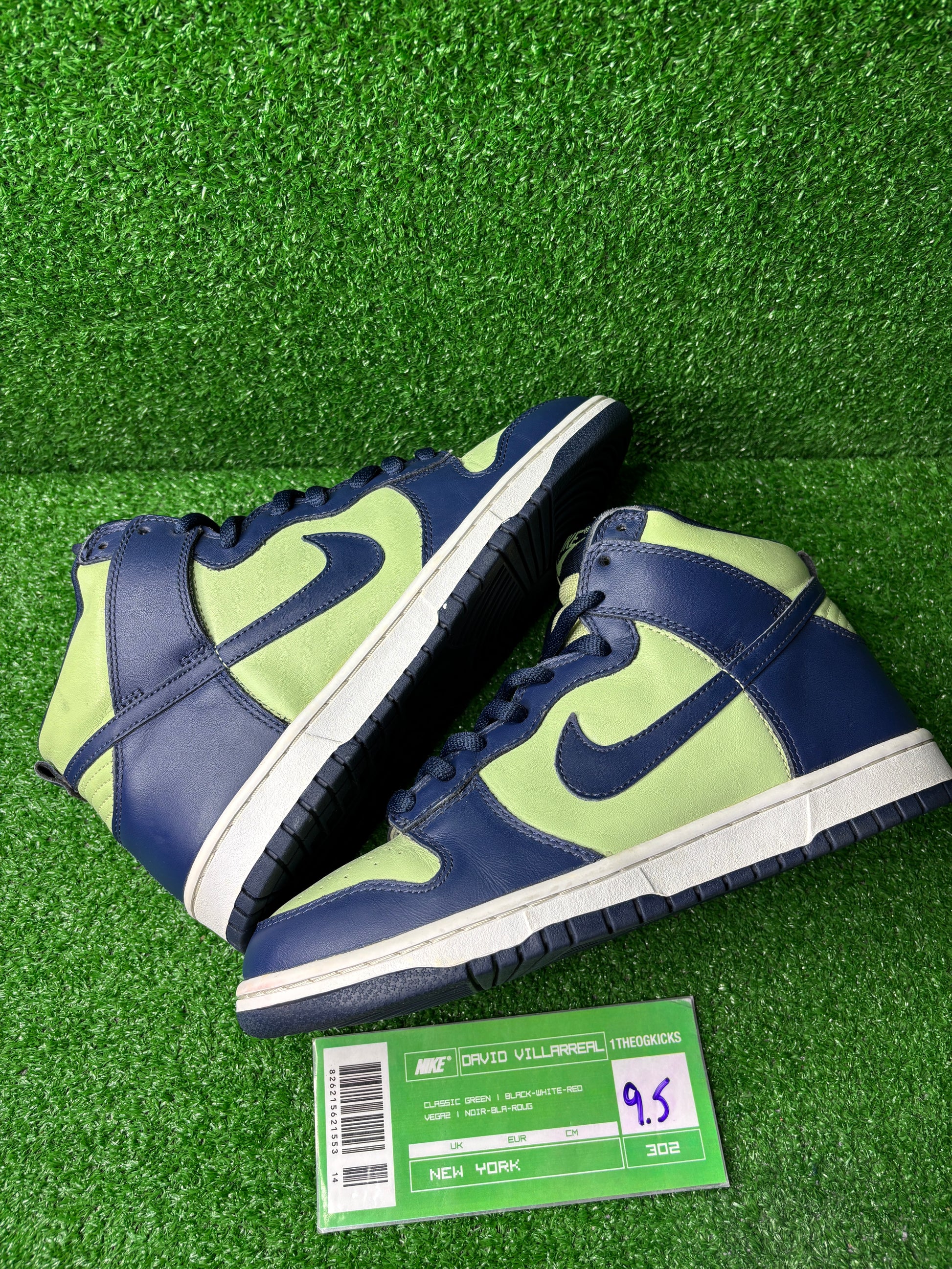 Nike Dunk Pistachio - Size 9.5