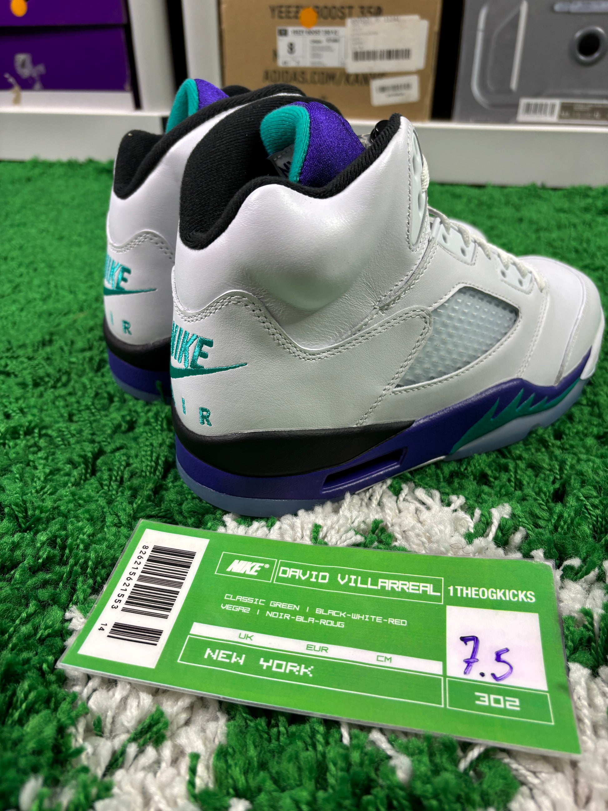 Jordan 5 Grape - Size 7.5