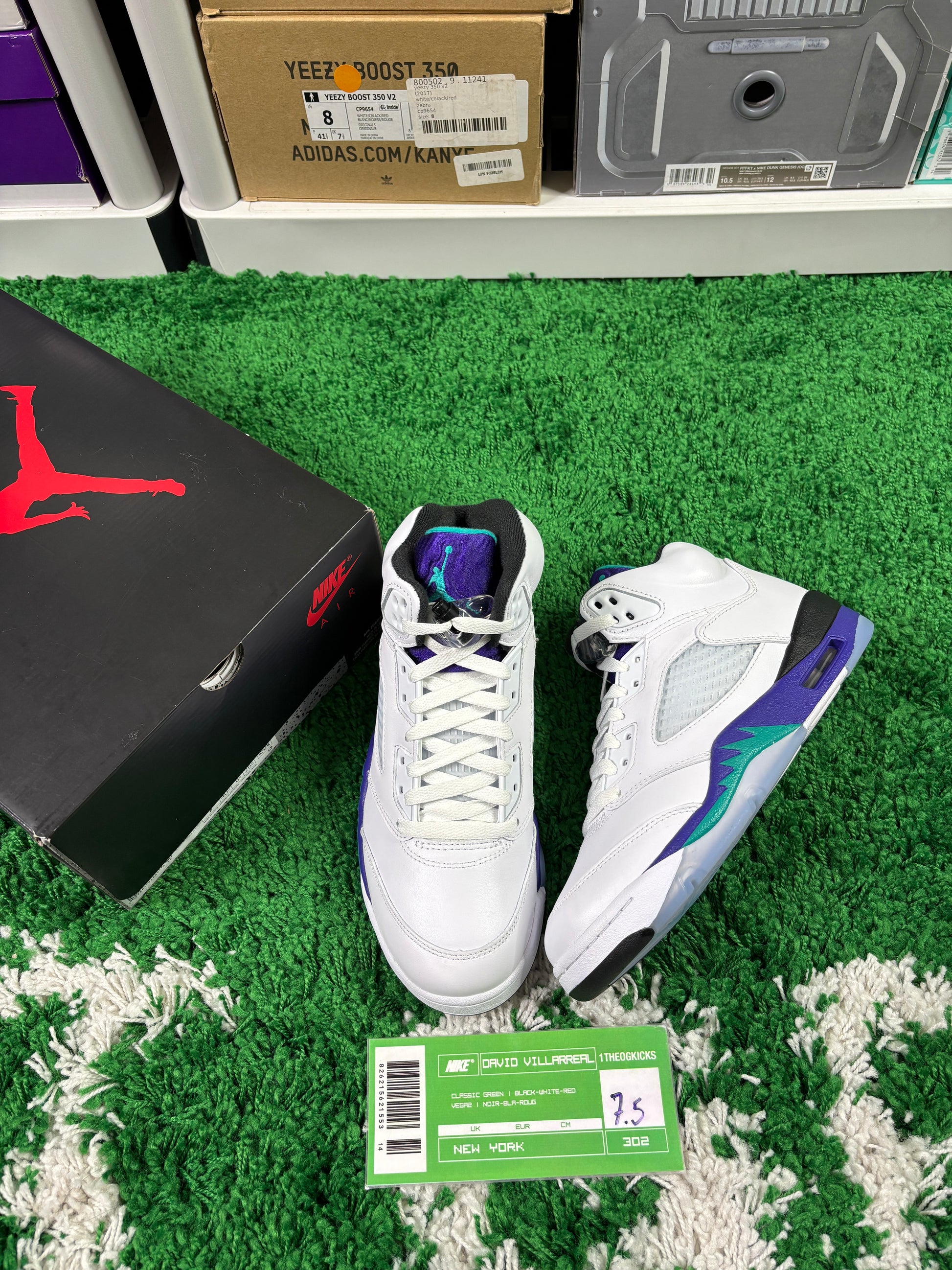 Jordan 5 Grape - Size 7.5