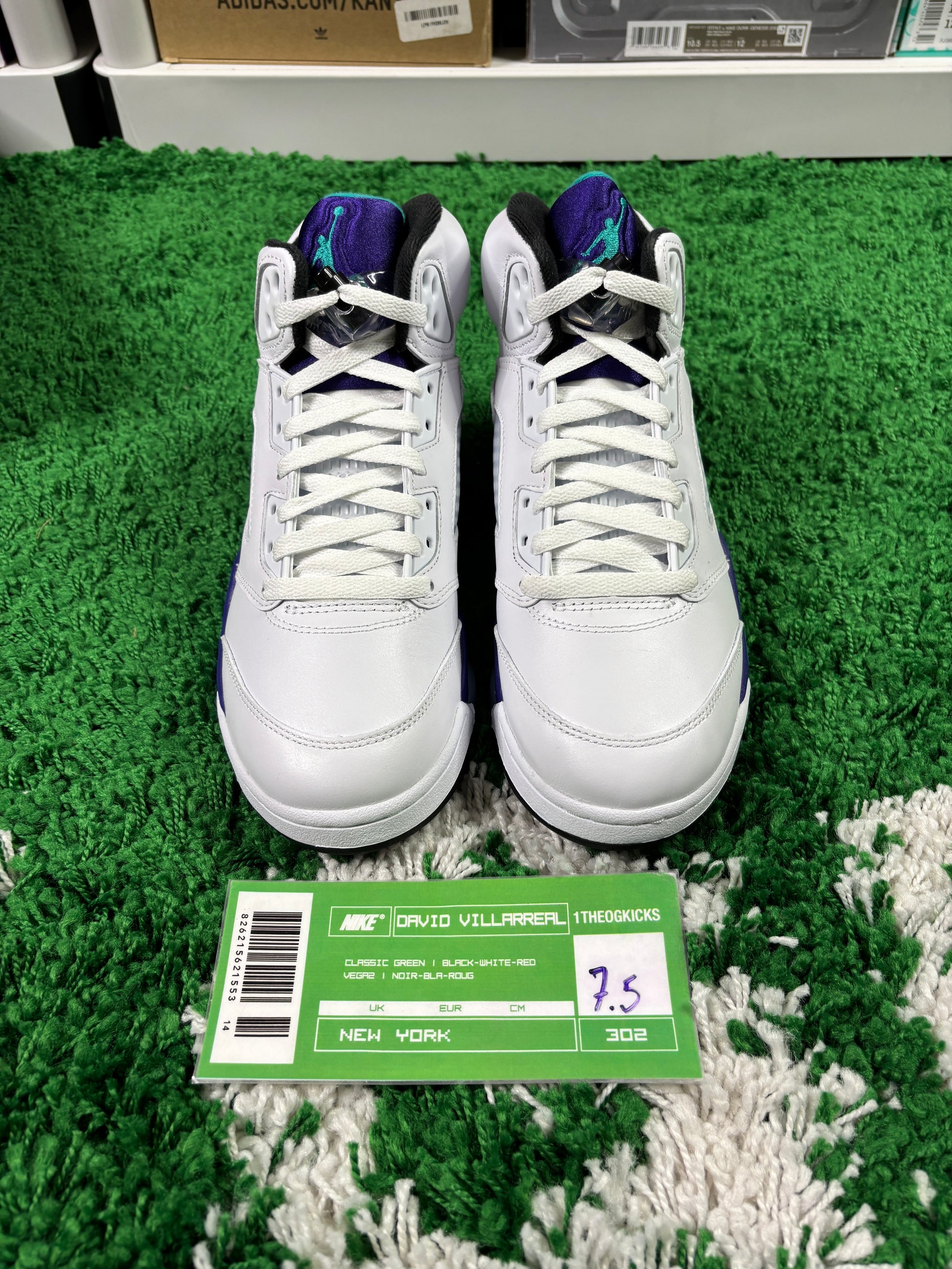 Jordan 5 Grape - Size 7.5