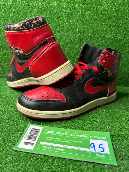 Air Jordan 1 Bred 1985 - Size 9.5