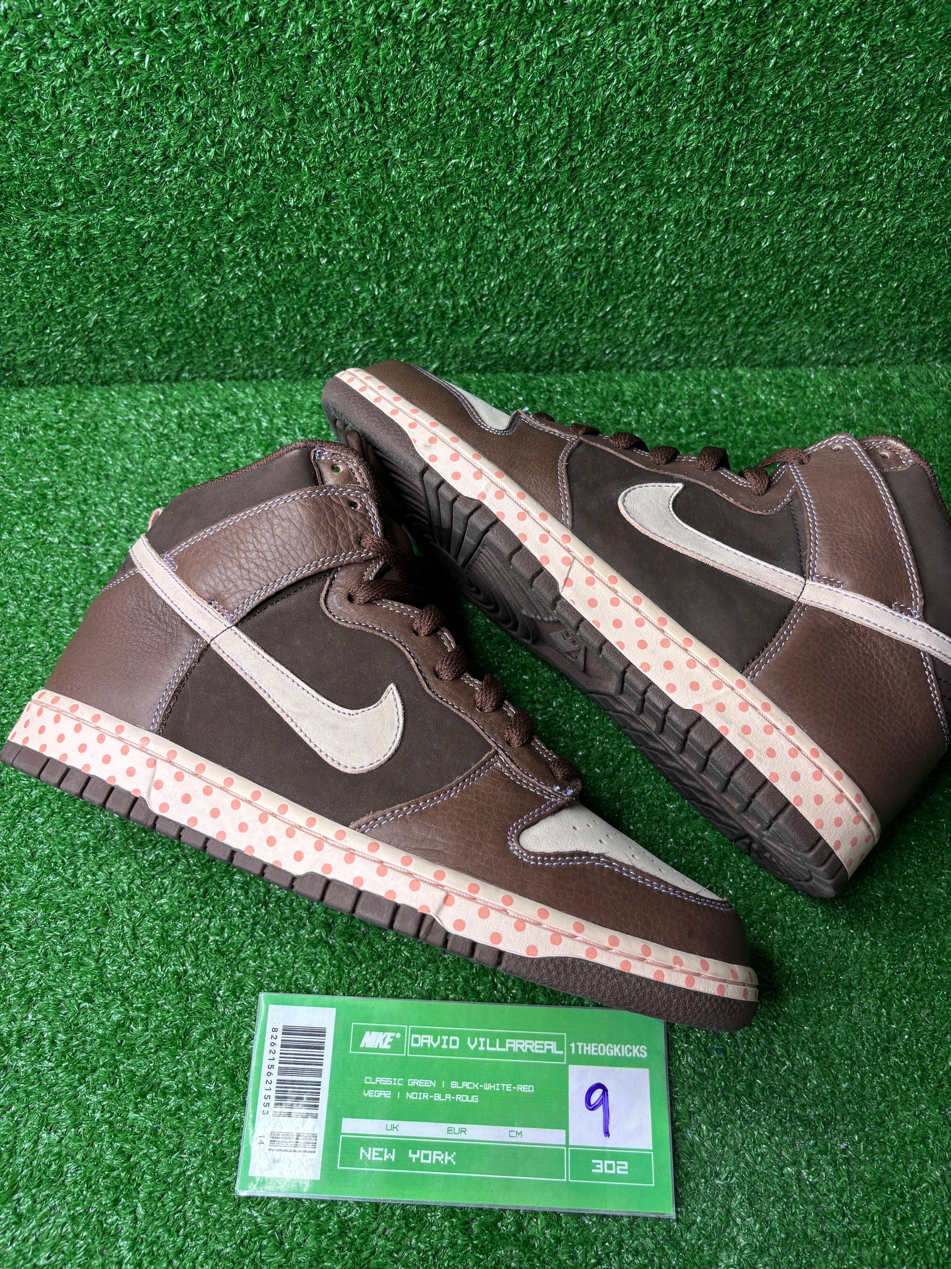 Nike Dunk Easter Poka Dot Chocolates - Size 9