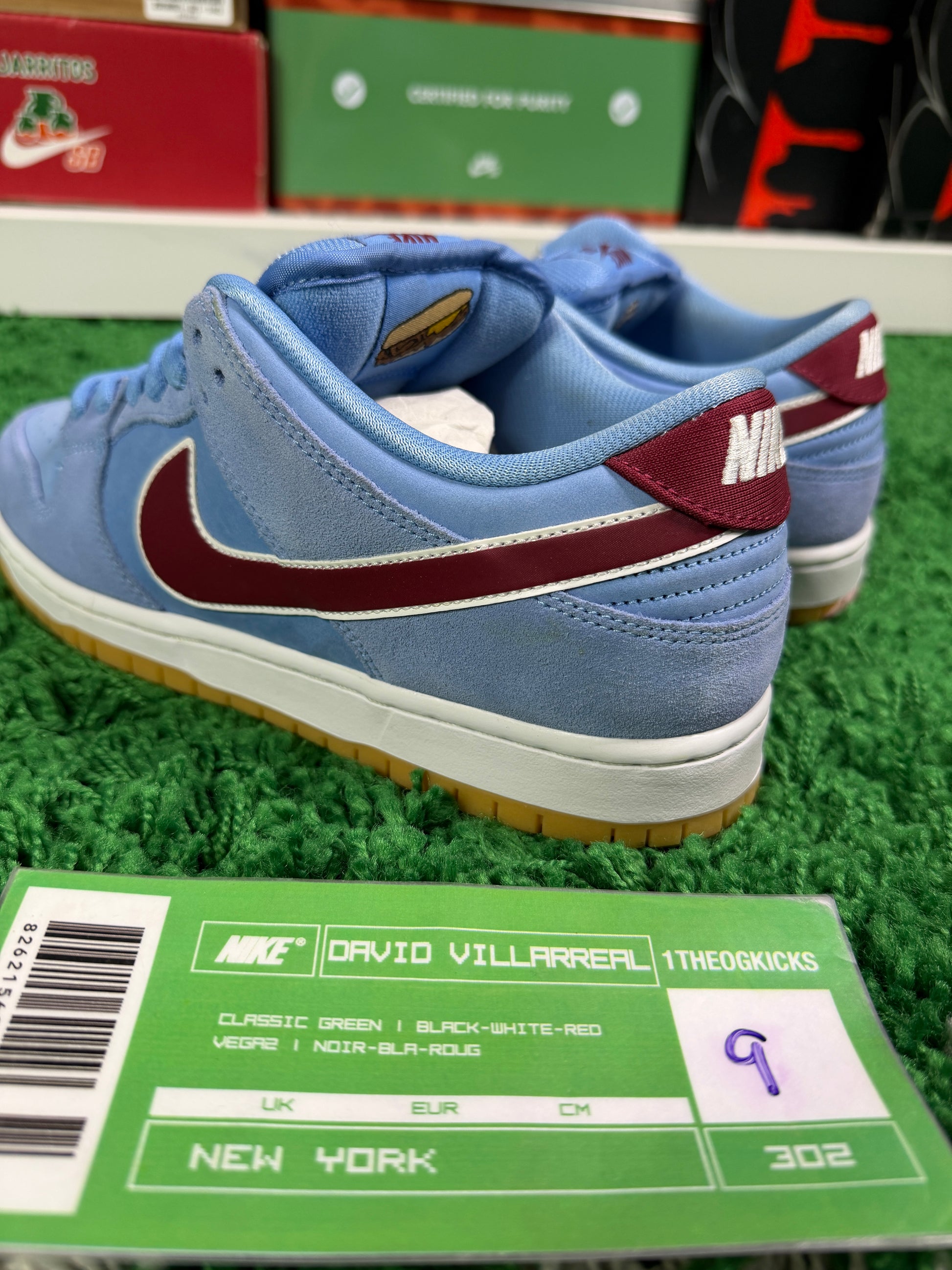 Nike Sb Phillies - Size 9