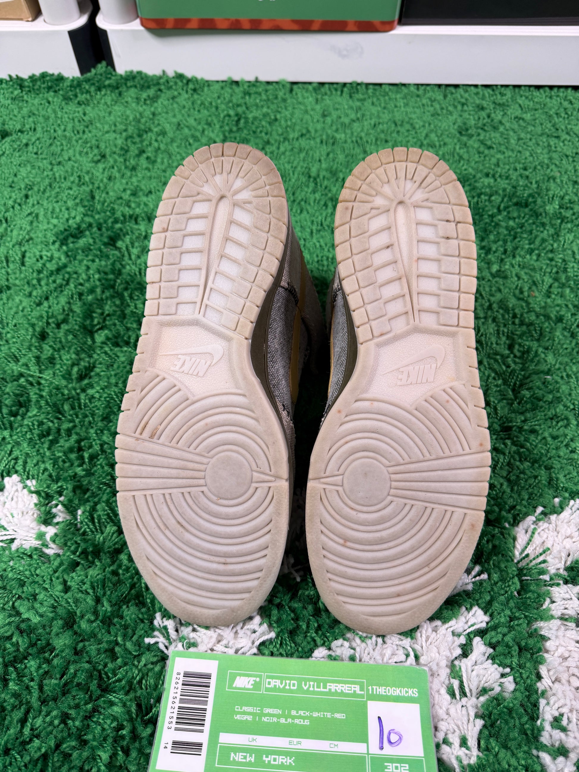 Nike Coraline - Size 10