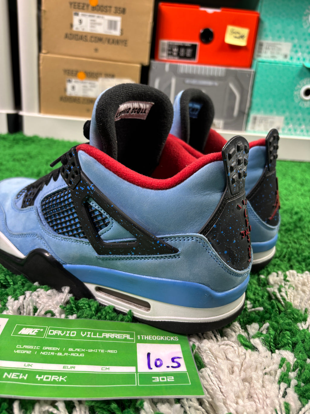 Jordan 4 Travis Scotts - Size 10.5