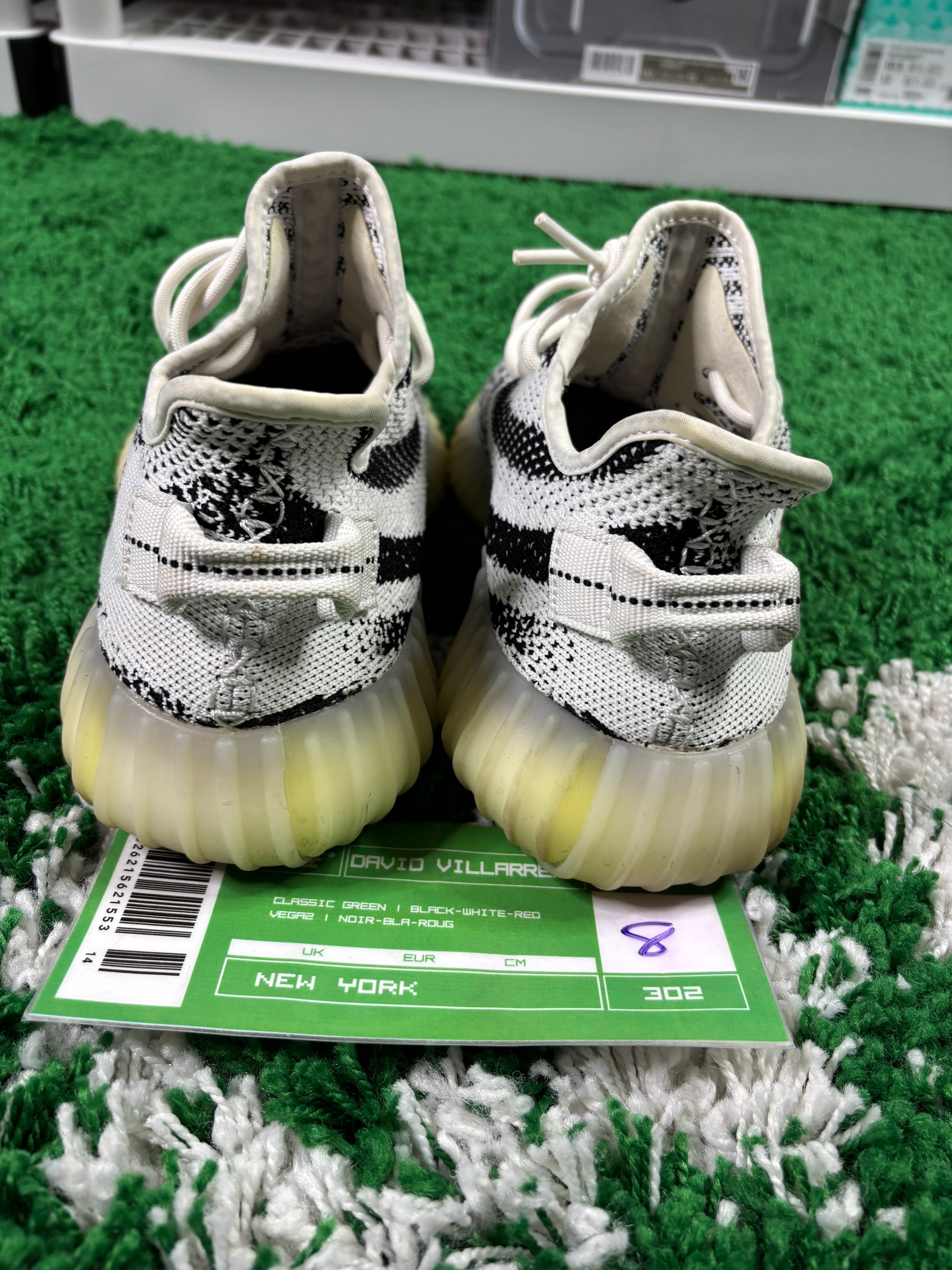 Yeezy Boost 350 Zebra - Size 8