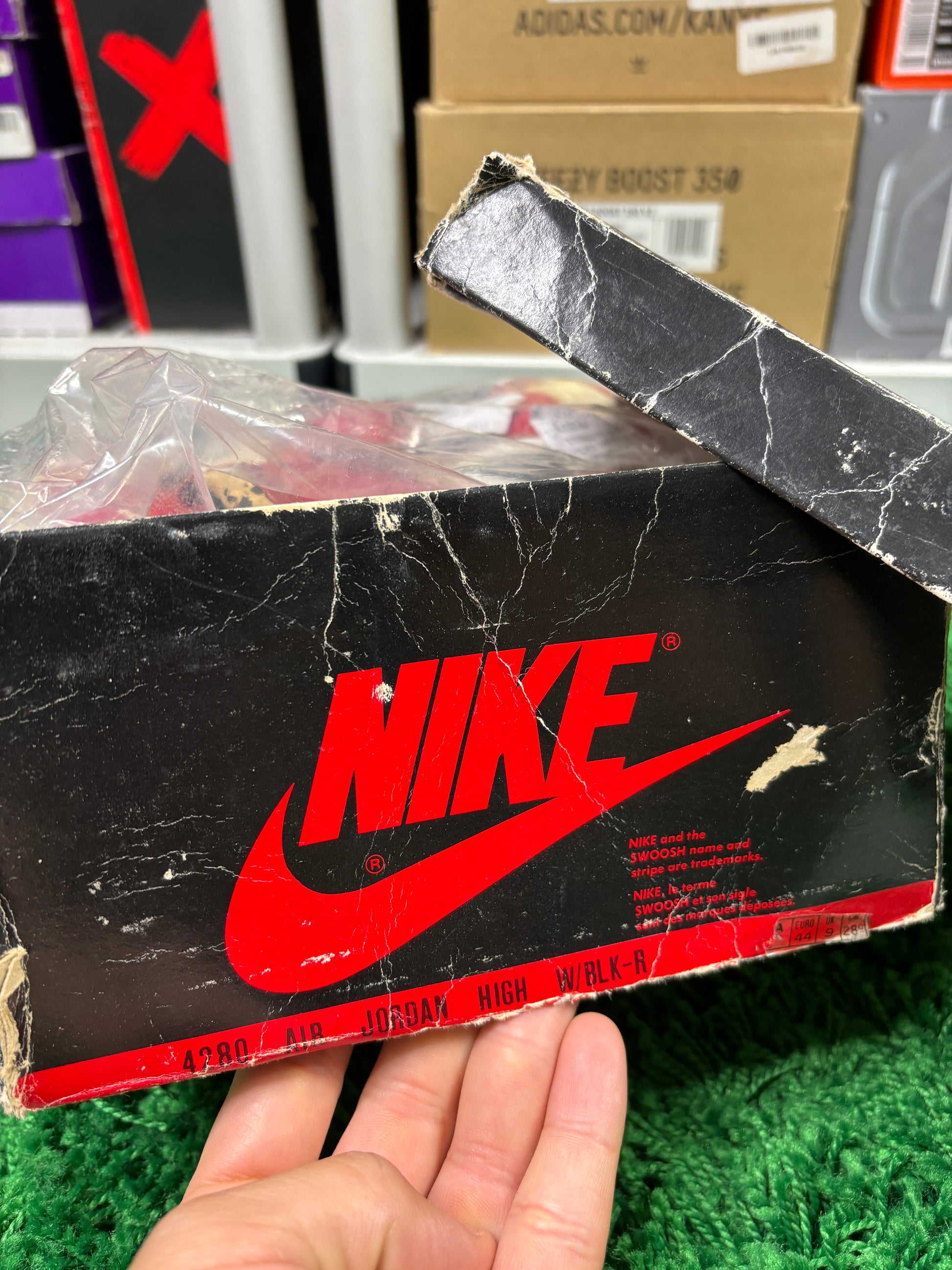 Air Jordan 1 Chicago 1985 - Size 10
