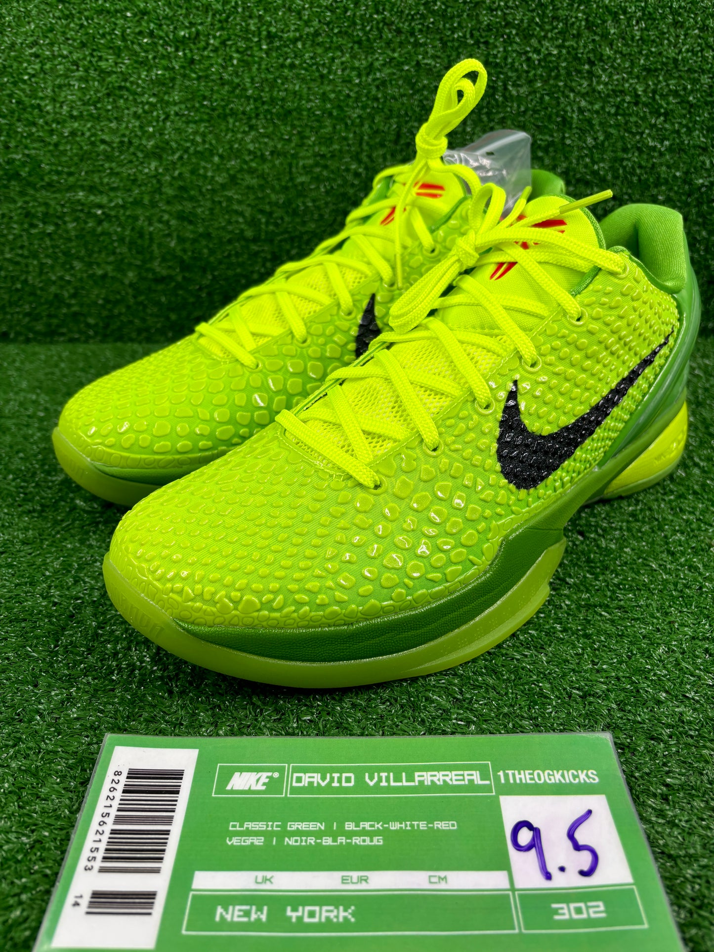 Nike Kobe 6 Grinch - Size 9.5